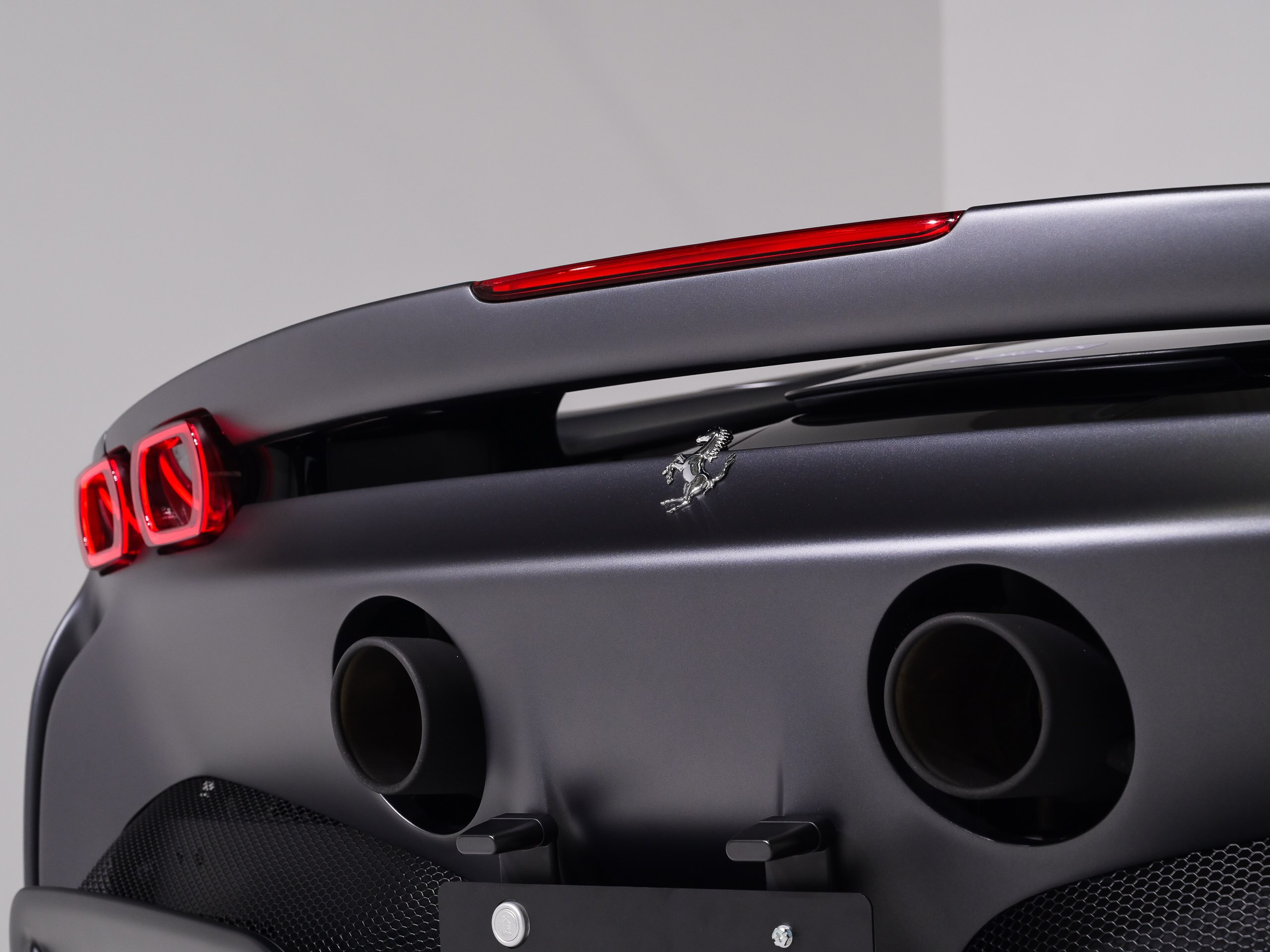 2022 Ferrari SF90 Stradale - フェラーリ SF90ストラダーレ F1 DCT E4WD カーボンファイバーレーシングシート 20インチ・ダイアモンド研磨仕上・スポーツホイール(鍛造) Appleカープレイ LED付カーボンファイバー製ドライバーゾーン カーボンファイバー製ダッシュボード