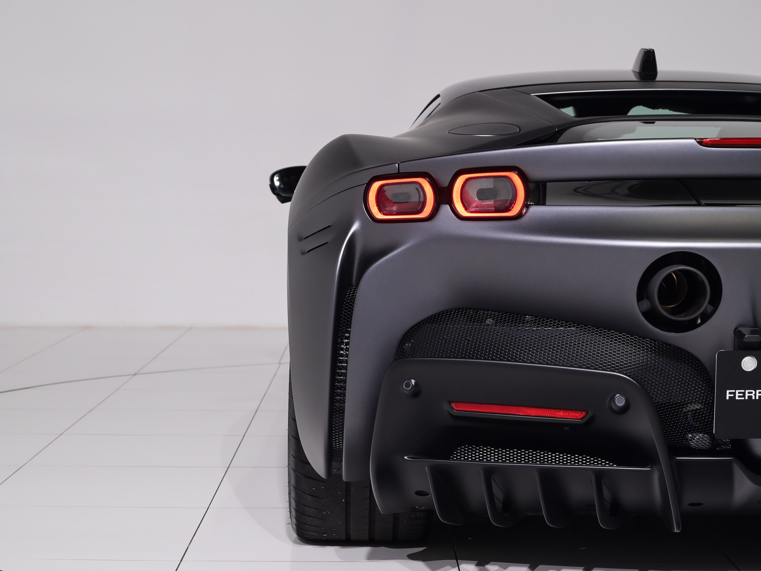 2022 Ferrari SF90 Stradale - フェラーリ SF90ストラダーレ F1 DCT E4WD カーボンファイバーレーシングシート 20インチ・ダイアモンド研磨仕上・スポーツホイール(鍛造) Appleカープレイ LED付カーボンファイバー製ドライバーゾーン カーボンファイバー製ダッシュボード