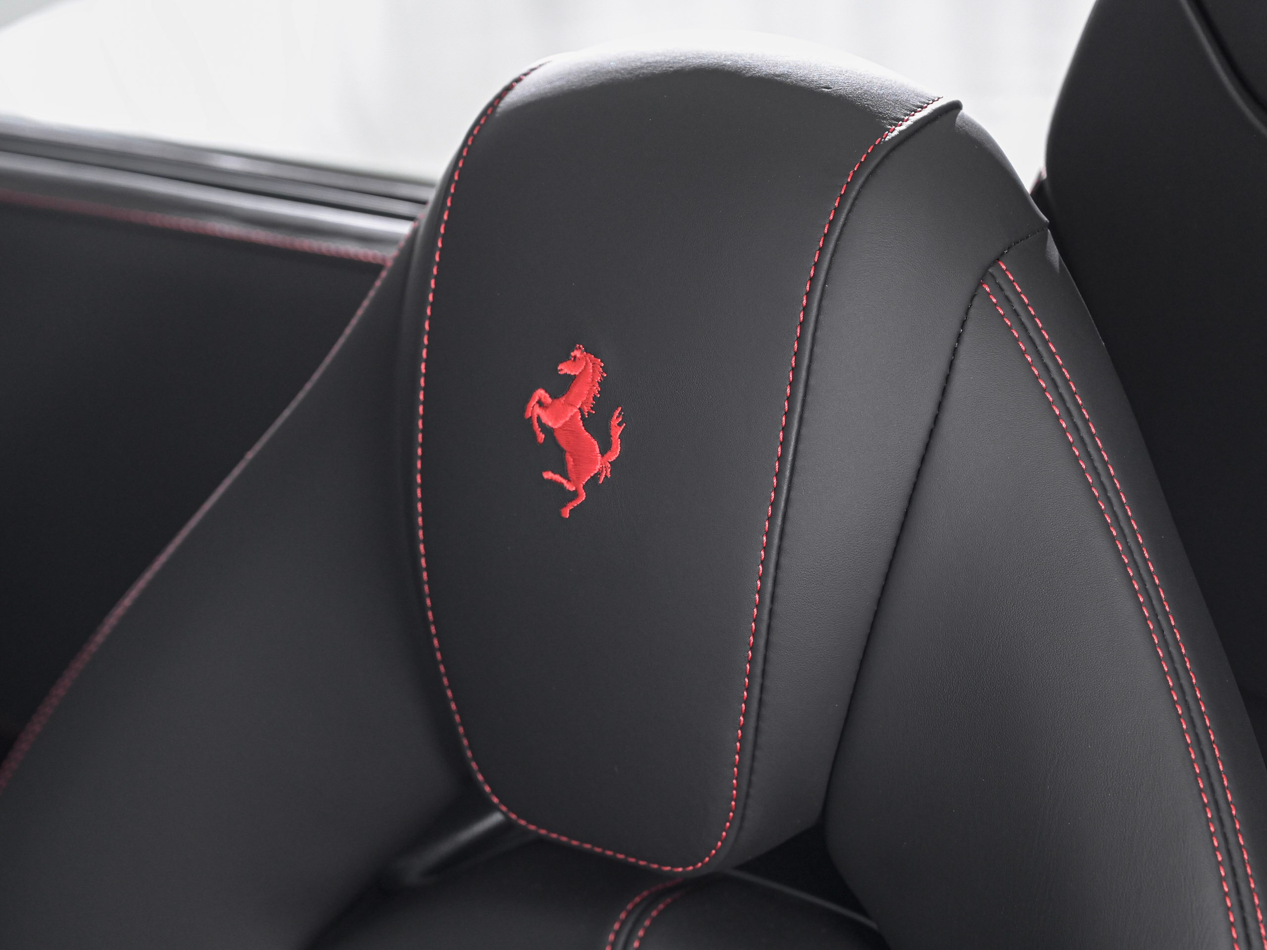 2022 Ferrari F8Spider - フェラーリ F8スパイダー F1 DCT LED付カーボンファイバー製ドライバー・ゾーン 20インチ・マットグリジオコルサ鍛造ホイール サスペンションリフター カーボンファイバー製サイド・エアインテーク・スプリッター