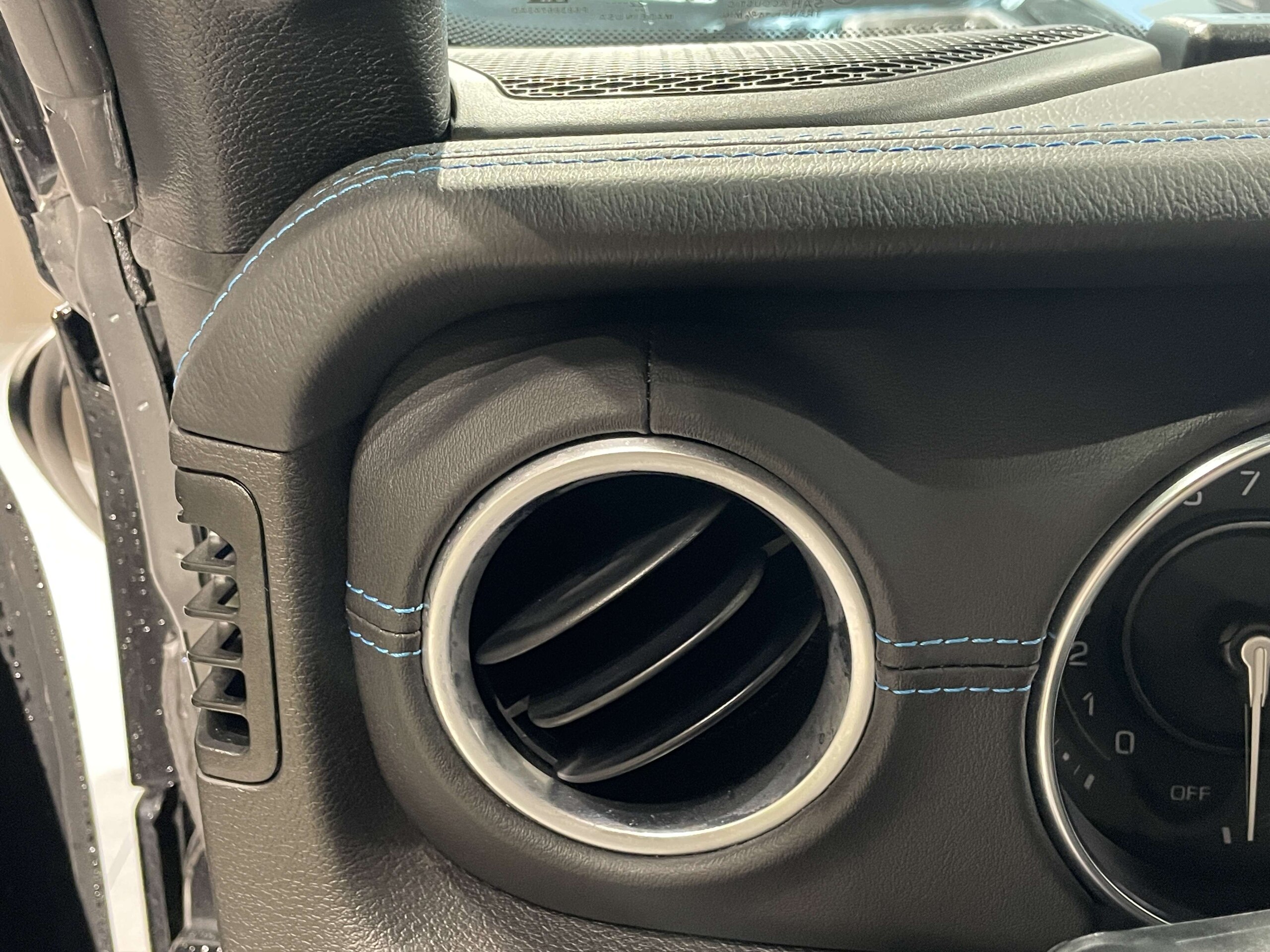 2022 Jeep Wrangler - ジープ ラングラー アンリミテッド ルビコン 4xe 4WD PHEV/純正ナビ/黒革シート/シートヒーター/ステアリングヒーター/バックカメラ/サイドビューカメラ/フロントカメラ/ETC2.0/ブラインドスポットモニター/アダプティブクルーズコントロール/カープレイ