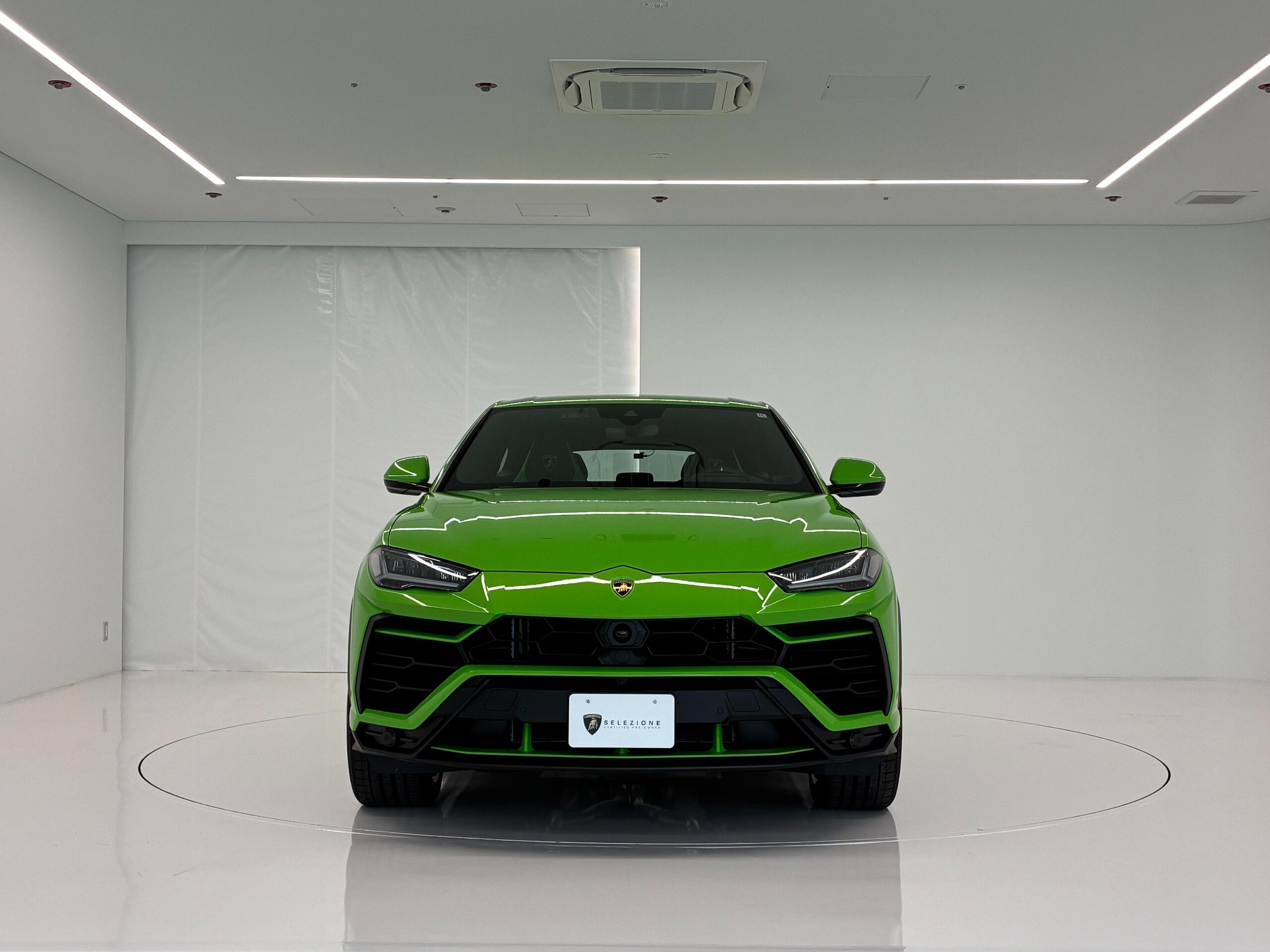 2022 Lamborghini Urus - 2022 لامبورغيني Urus