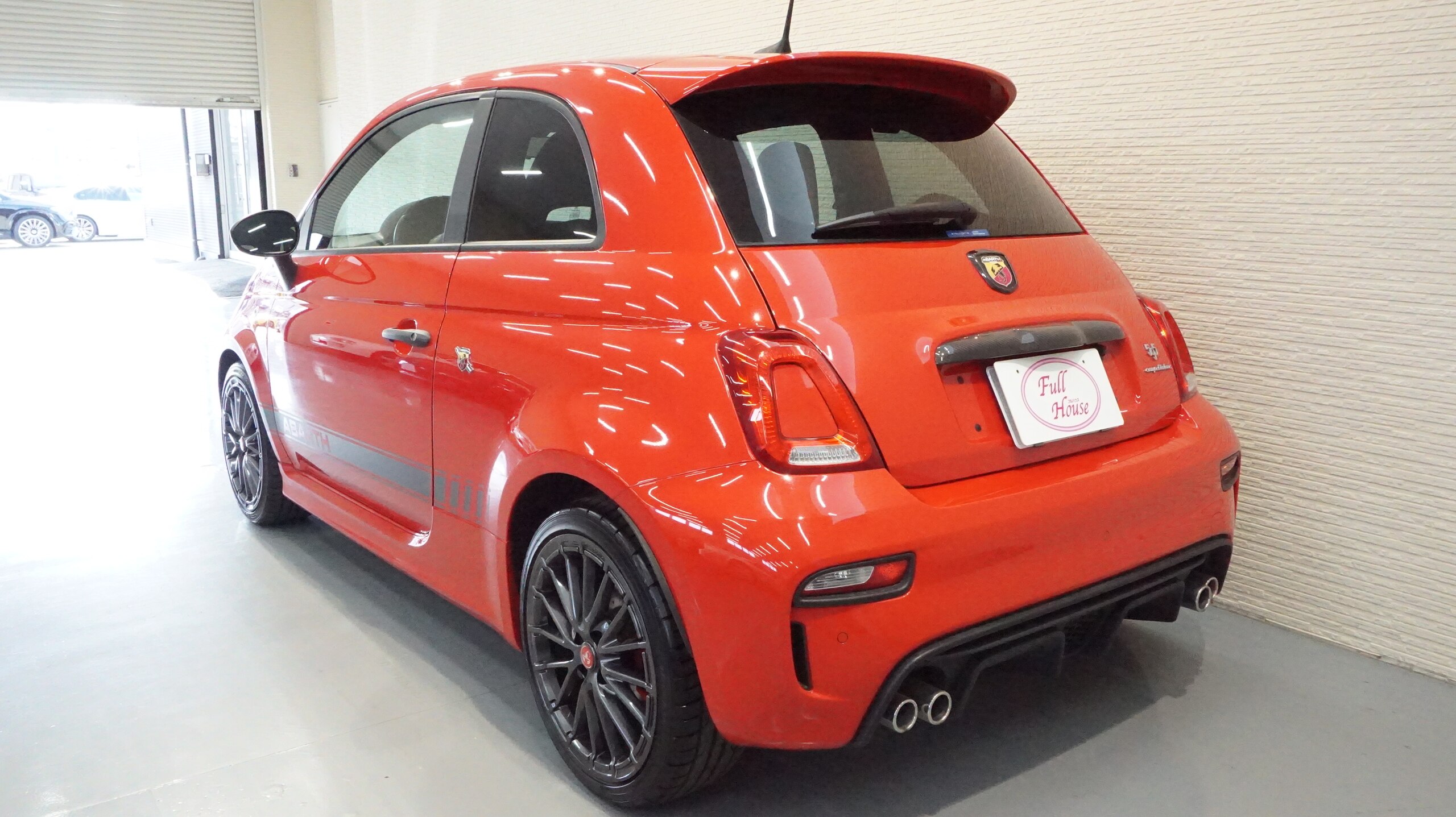 2022 Abarth 595 - 2022 أبارث 595