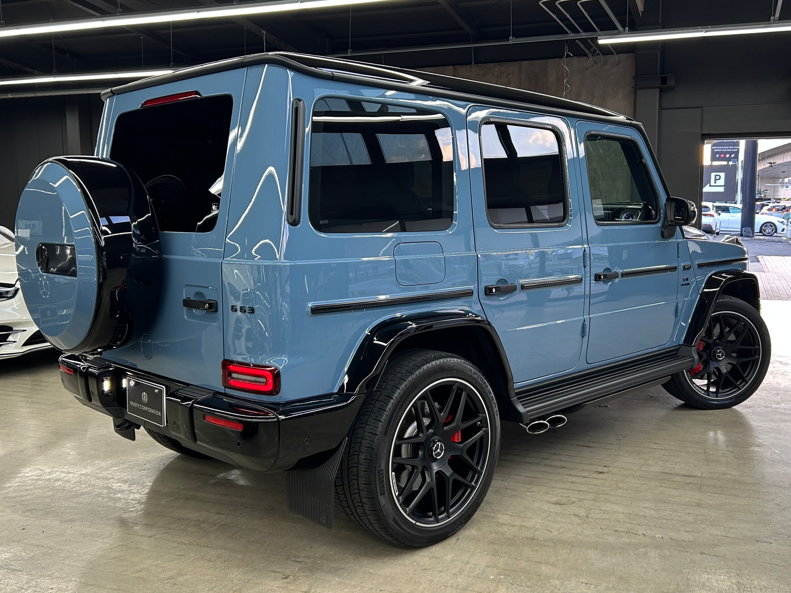 2022 Mercedes-AMG G-Class - メルセデスＡＭＧ Gクラス G63 4WD 世田谷SPオーダー G63限定カラー ナイトパッケージ ホワイトレザーシート 電動サイドステップ サンルーフ AMG22インチAW 低ダストパッド IWCウォッチ ボディコーティング 取説 整備手帳 スペアキー