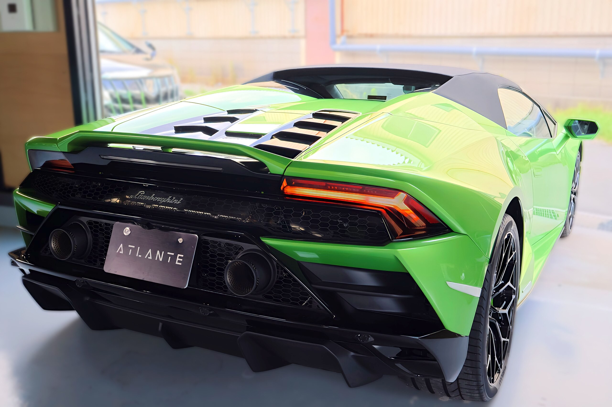 2022 Lamborghini HuracanSpider - ランボルギーニ ウラカンスパイダー EVO RWD (LDF) バルブ強化前最終 ドライバーP Pフィルム Narvi 20 forgedshinyblack AW Lifestyle DriverPack for spyder Style package Black Lamborghini Dynamic Steering Full electrically adjustable and heatedseats