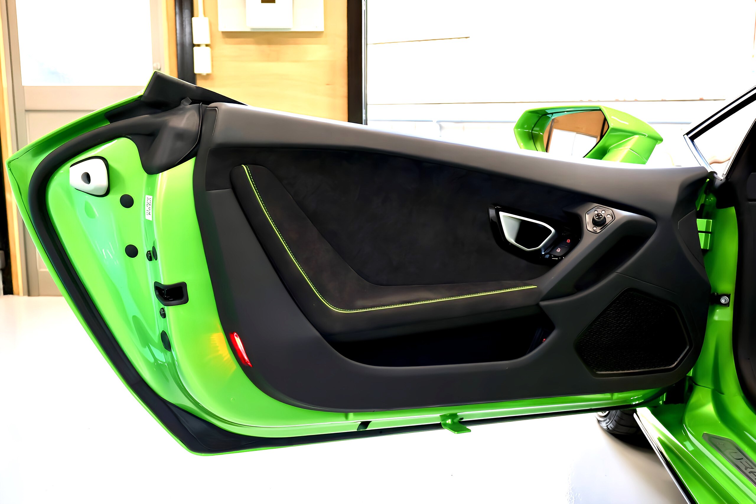 2022 Lamborghini HuracanSpider - ランボルギーニ ウラカンスパイダー EVO RWD (LDF) バルブ強化前最終 ドライバーP Pフィルム Narvi 20 forgedshinyblack AW Lifestyle DriverPack for spyder Style package Black Lamborghini Dynamic Steering Full electrically adjustable and heatedseats