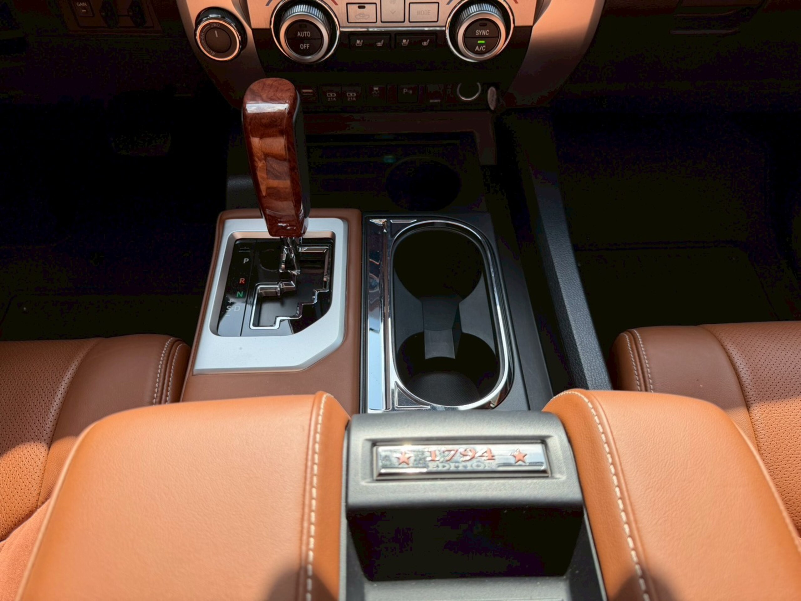 2021 Toyota Tundra - 2021 تويوتا Tundra
