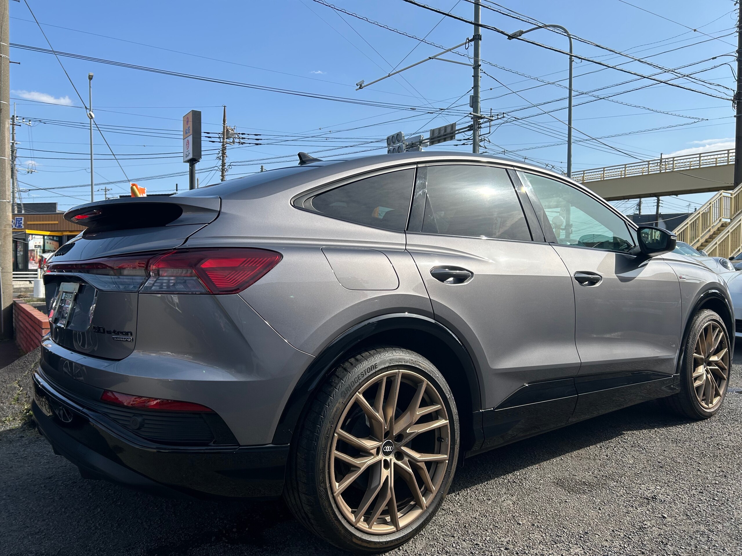 2022 Audi Q4 Sportbacke-tron - 2022 أودي Q4 Sportbacke-tron