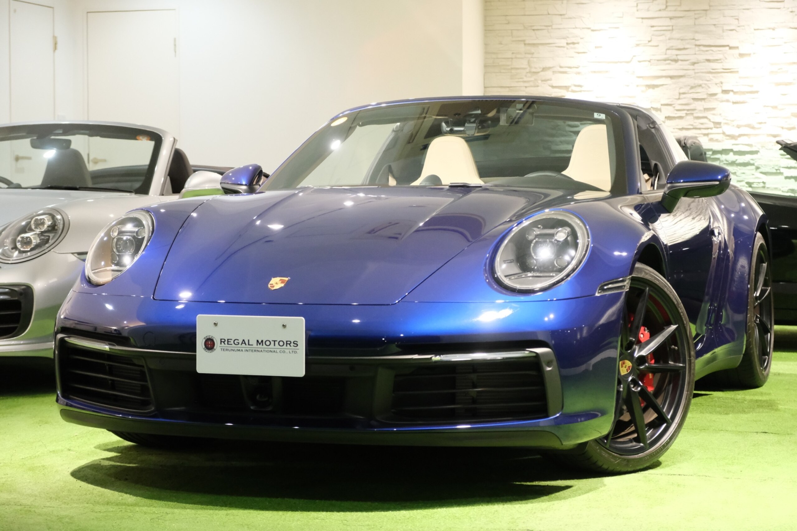 2022 Porsche 911 - 2022 بورشه 911