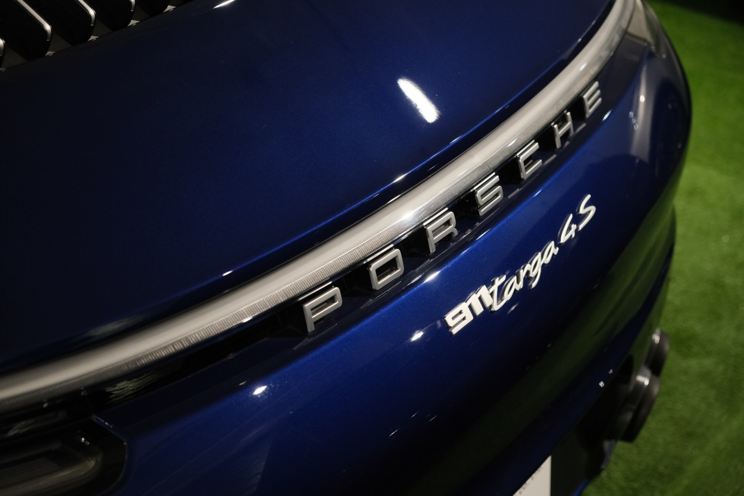 2022 Porsche 911 - 2022 بورشه 911