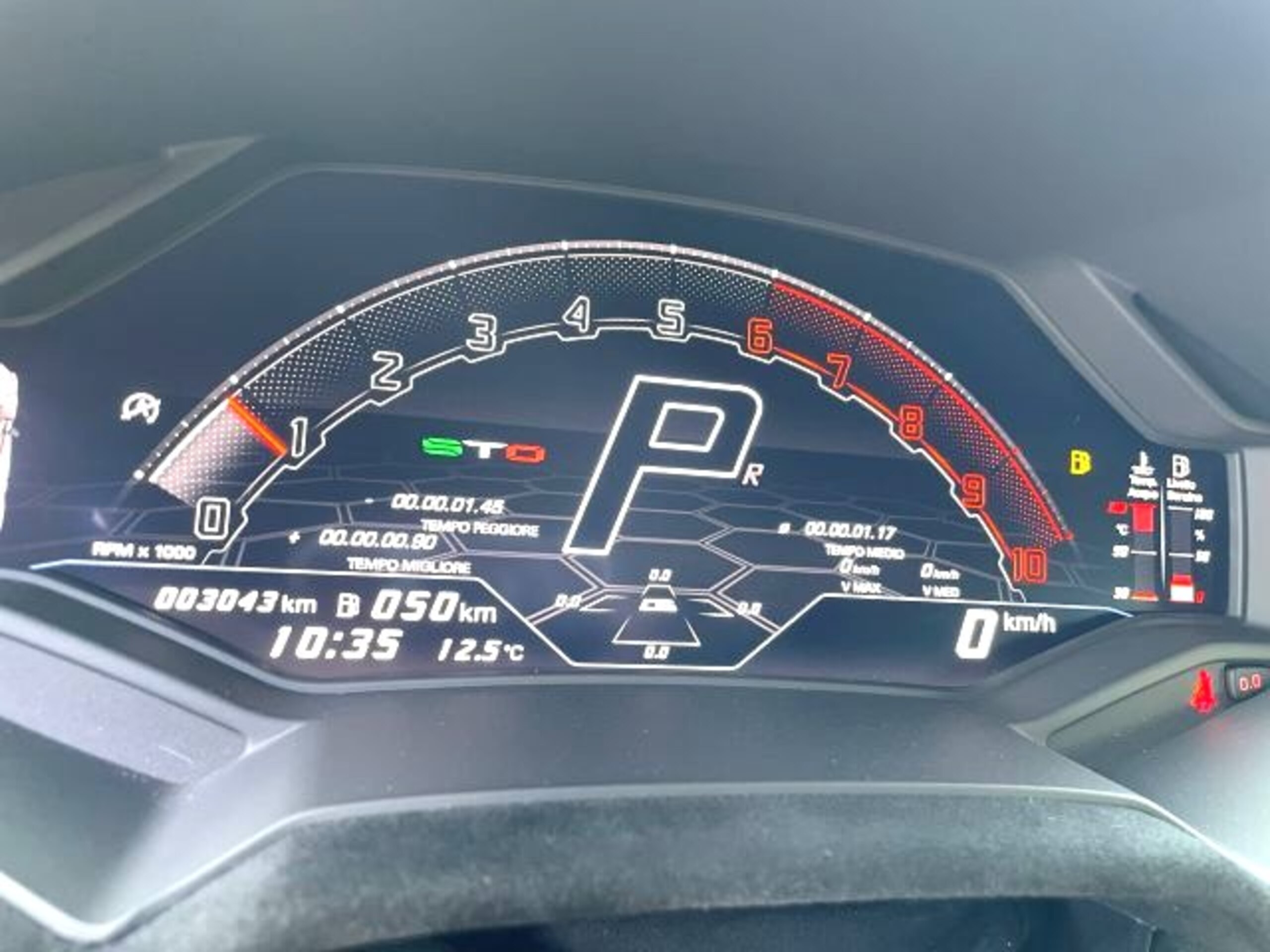 2022 Lamborghini Huracan - 2022 لامبورغيني Huracan