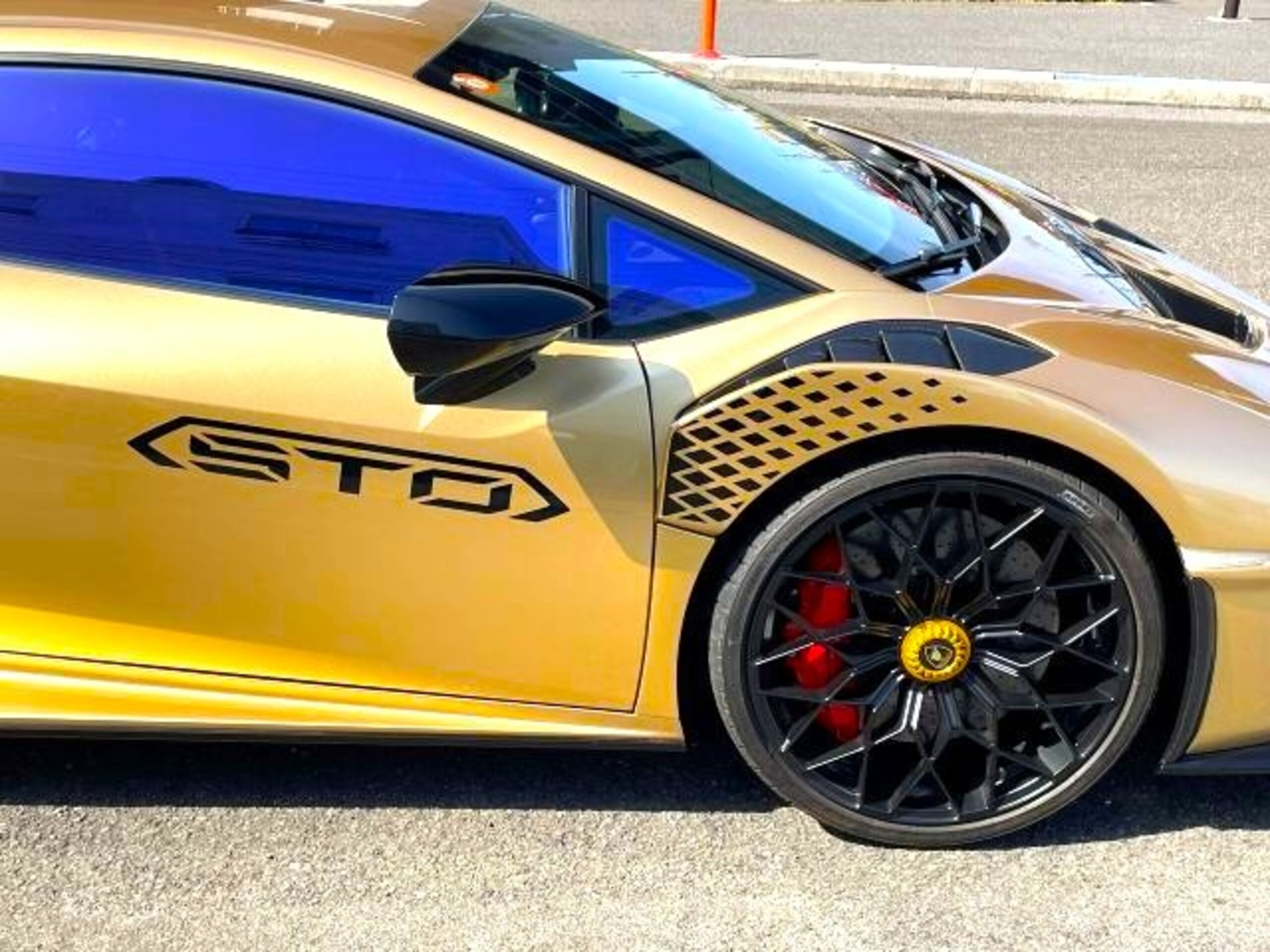 2022 Lamborghini Huracan - 2022 لامبورغيني Huracan
