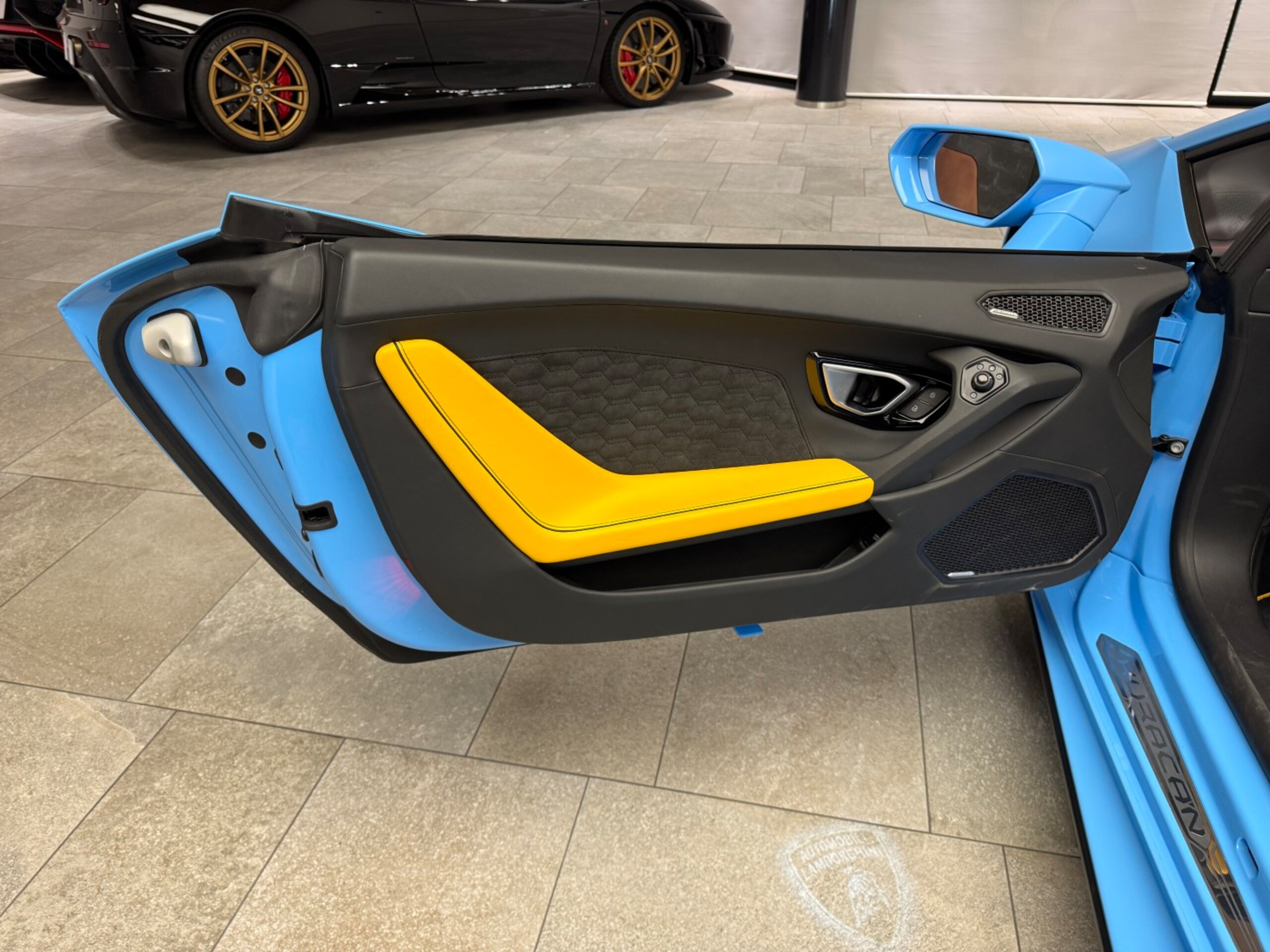 2022 Lamborghini HuracanSpider - 2022 لامبورغيني HuracanSpider