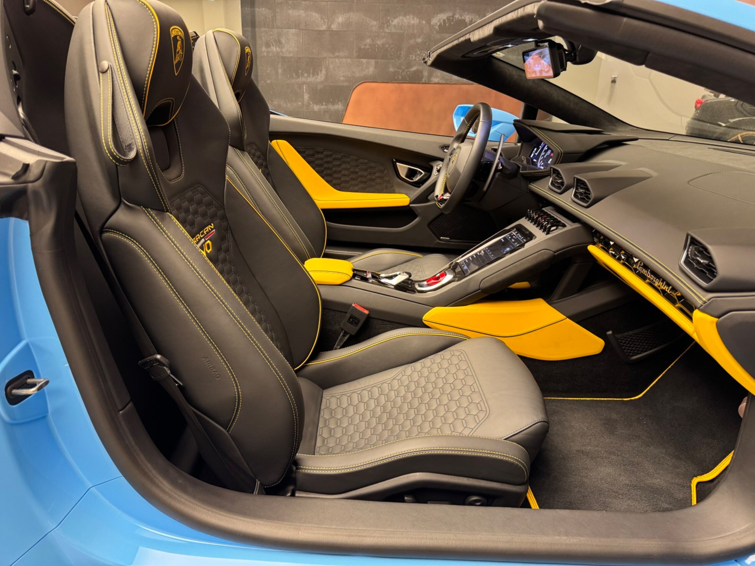 2022 Lamborghini HuracanSpider - 2022 لامبورغيني HuracanSpider