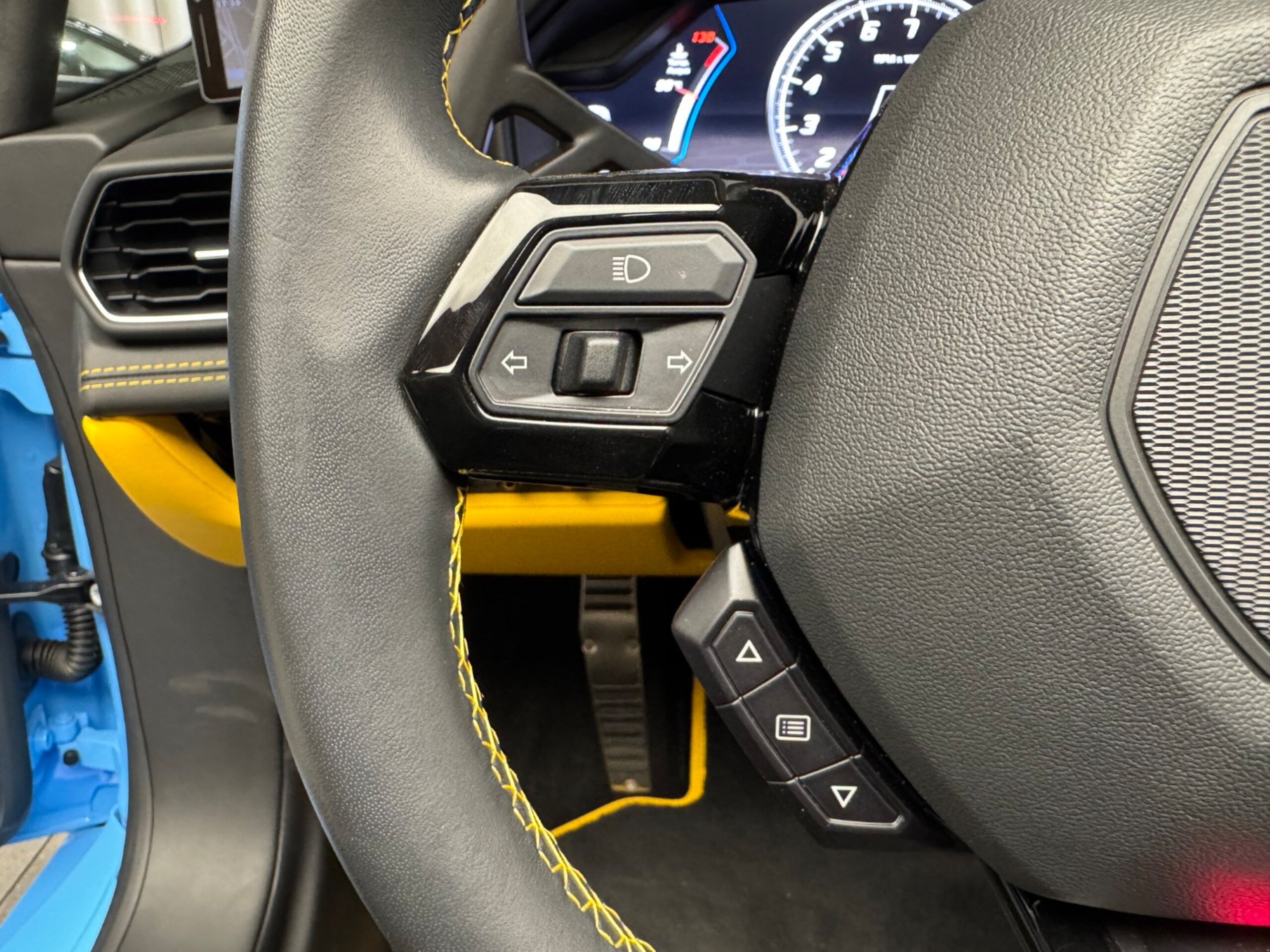 2022 Lamborghini HuracanSpider - 2022 لامبورغيني HuracanSpider