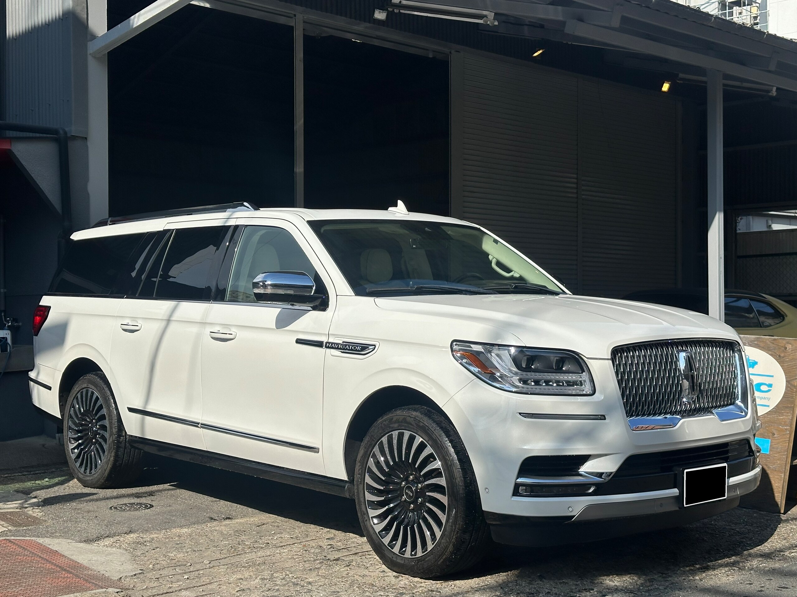 2022 Lincoln Navigator - 2022 لينكولن Navigator
