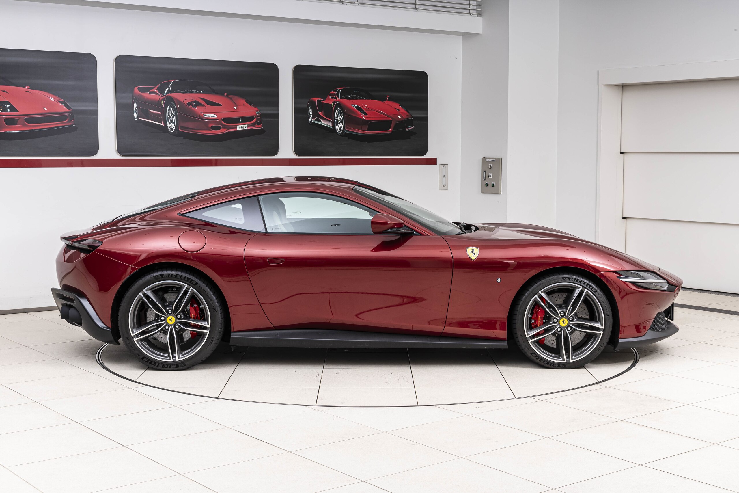 2022 Ferrari Roma
