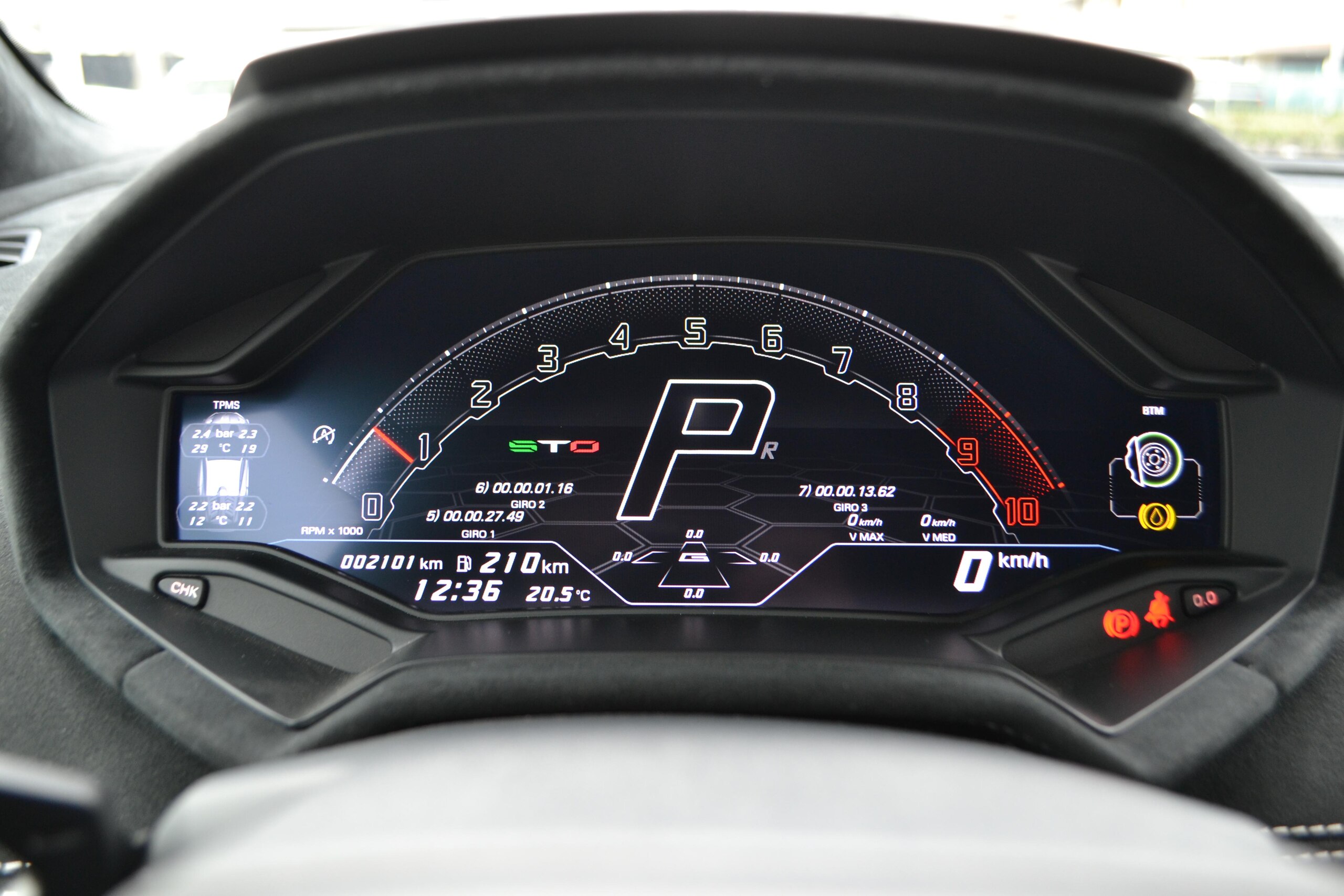 2022 Lamborghini Huracan - ランボルギーニ ウラカン STO (LDF) リフティングシステム スポーツシート