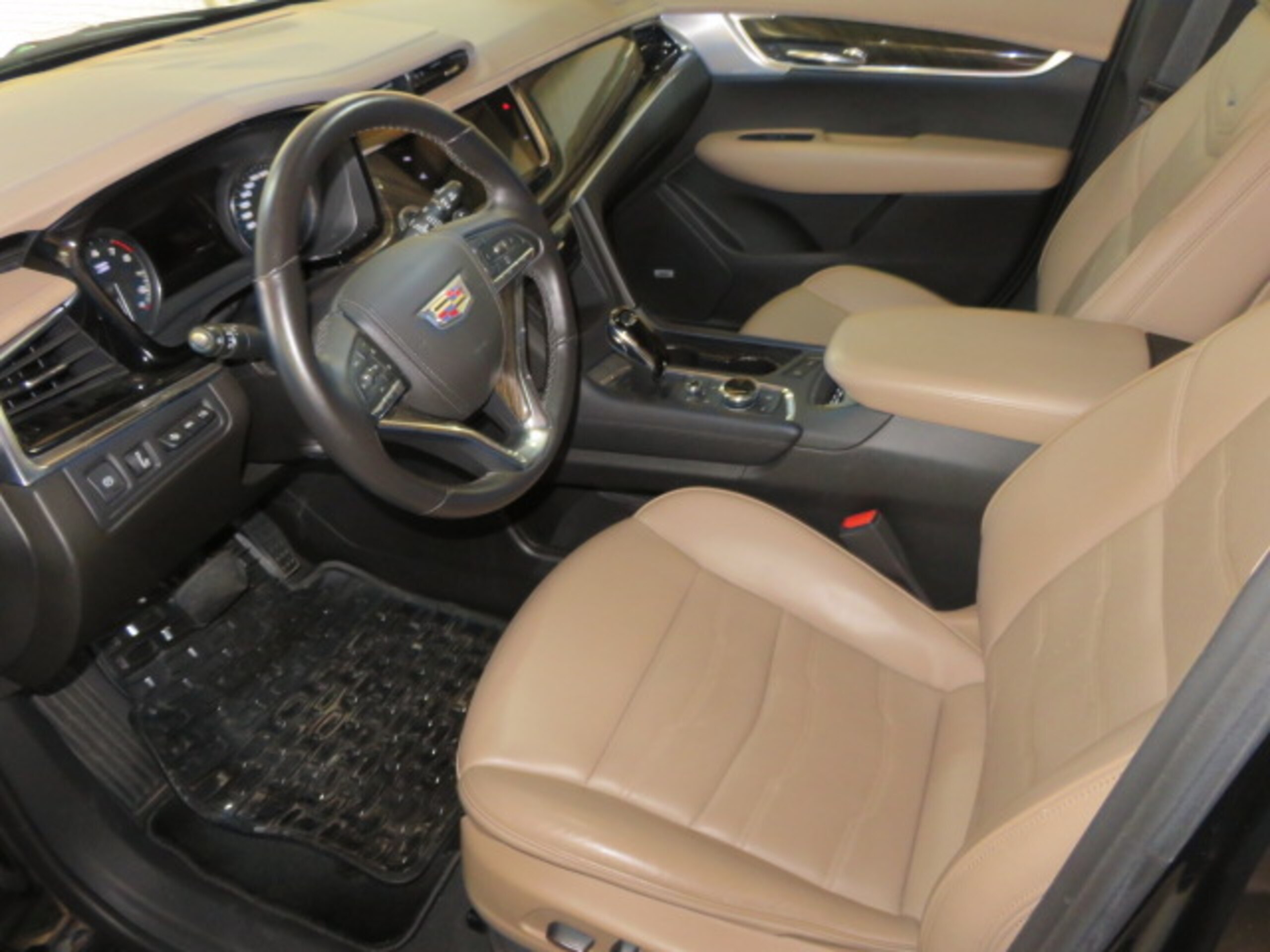 2023 Cadillac XT6