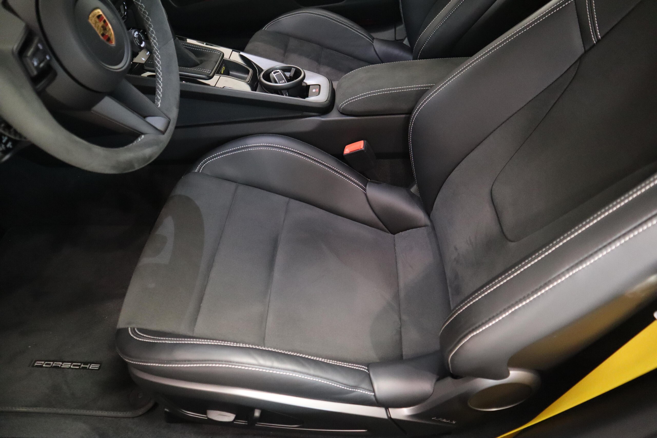 2023 Porsche 911 - 2023 بورشه 911