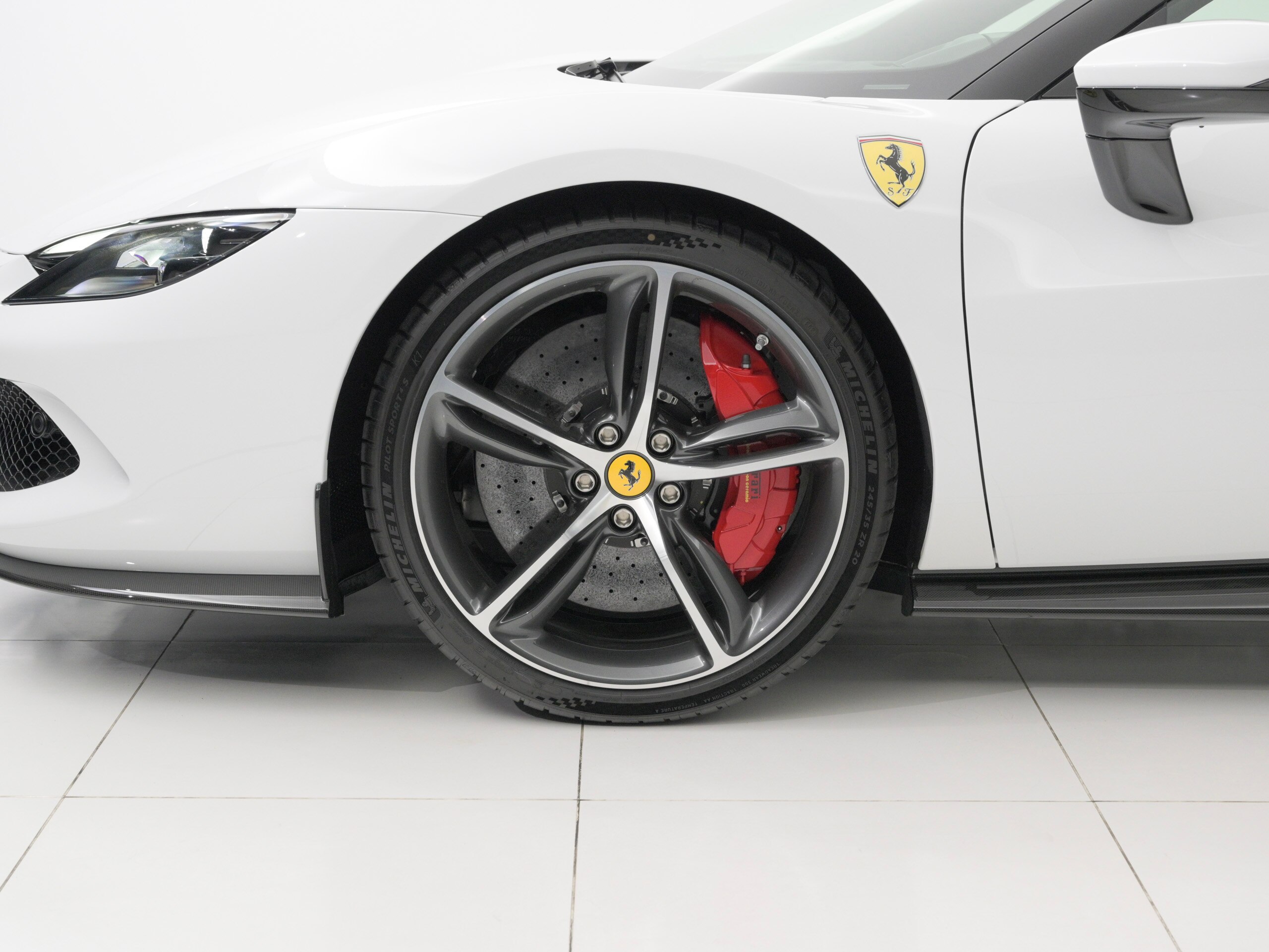 2023 Ferrari 296GTB - フェラーリ 296GTB F1 DCT 左H 有償カラーBiancoCervino Apple Carplay シートベンチレーション チタンホイールボルト カーボンF.S.R