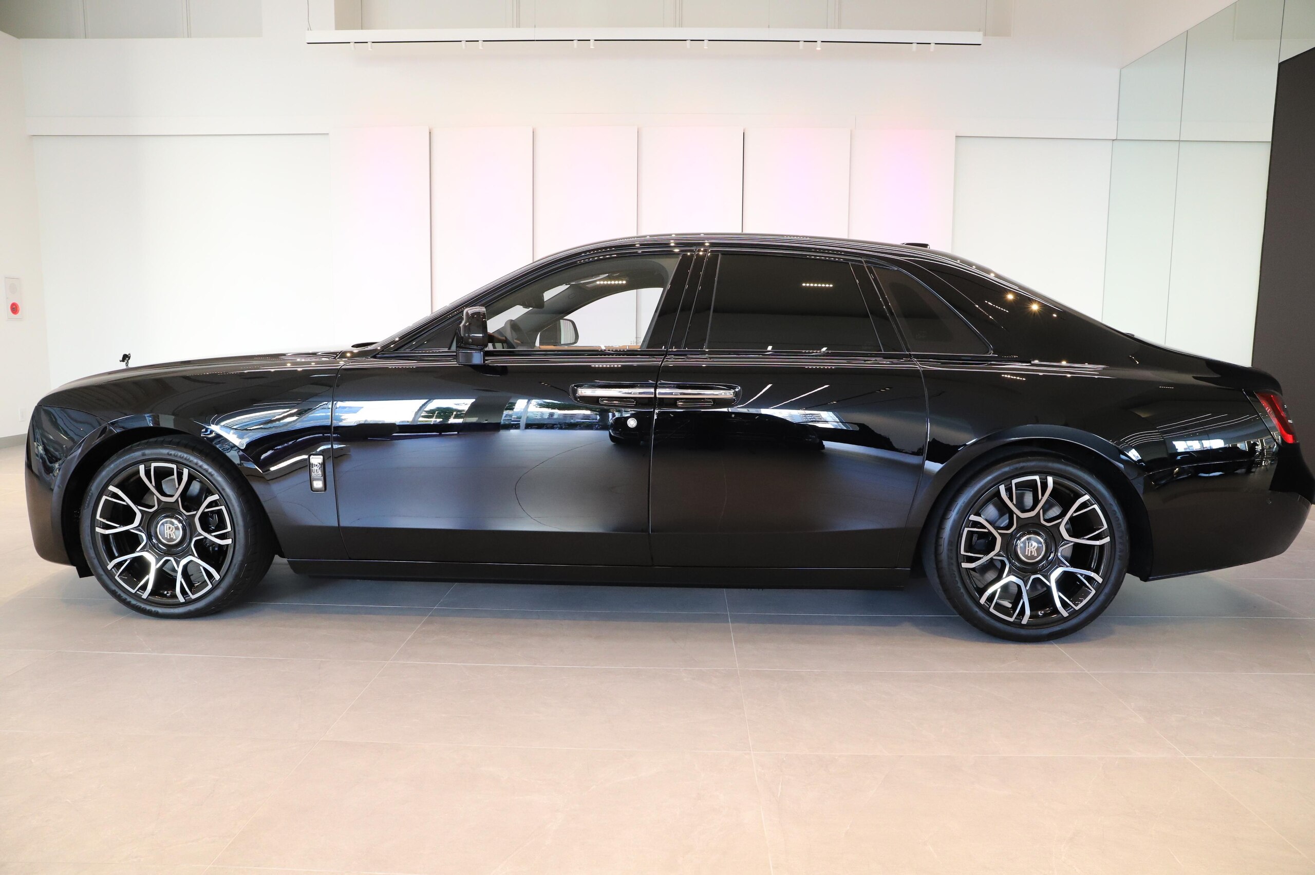 2023 Rolls-Royce Black Badge Ghost