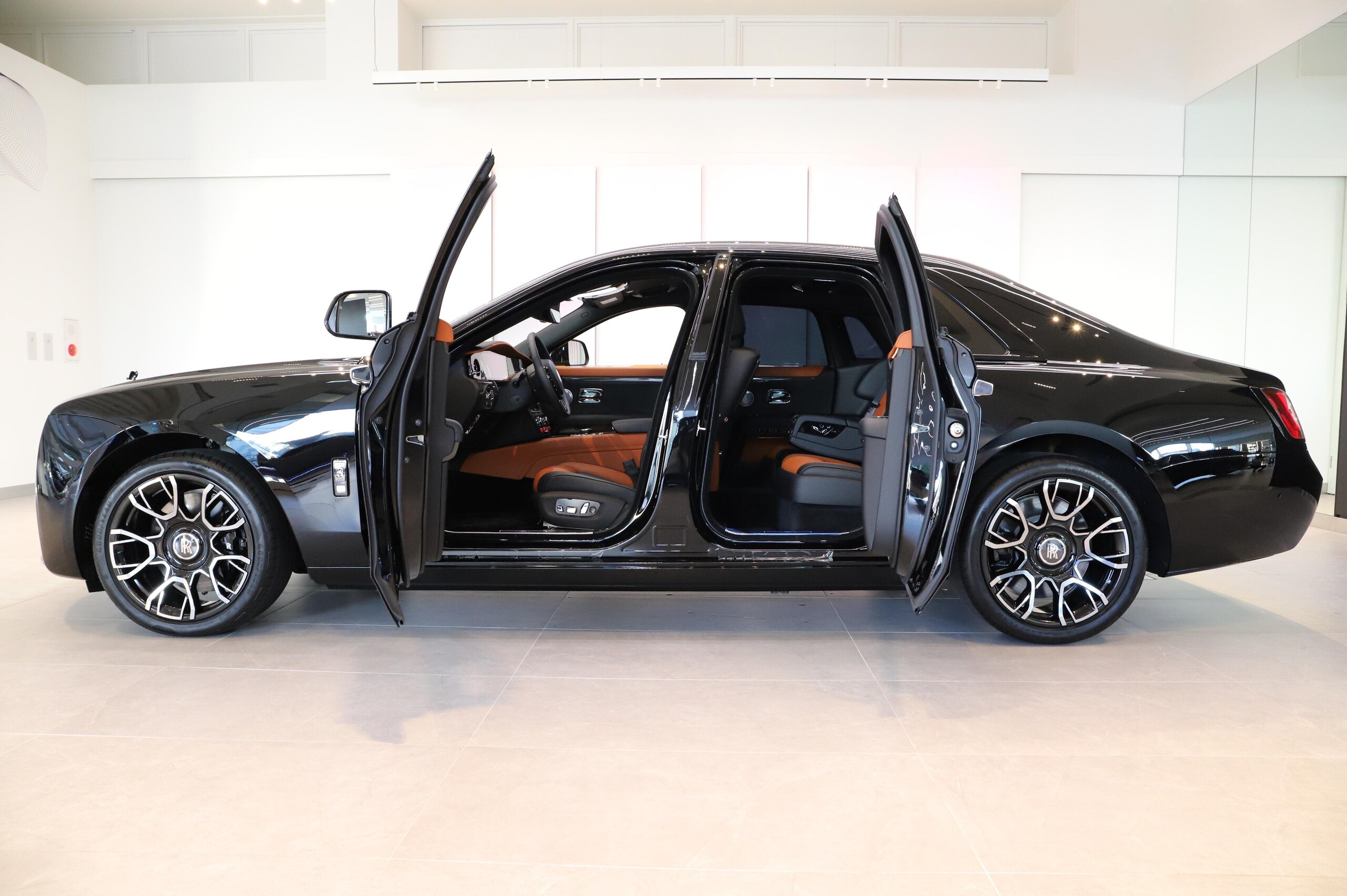 2023 Rolls-Royce Black Badge Ghost