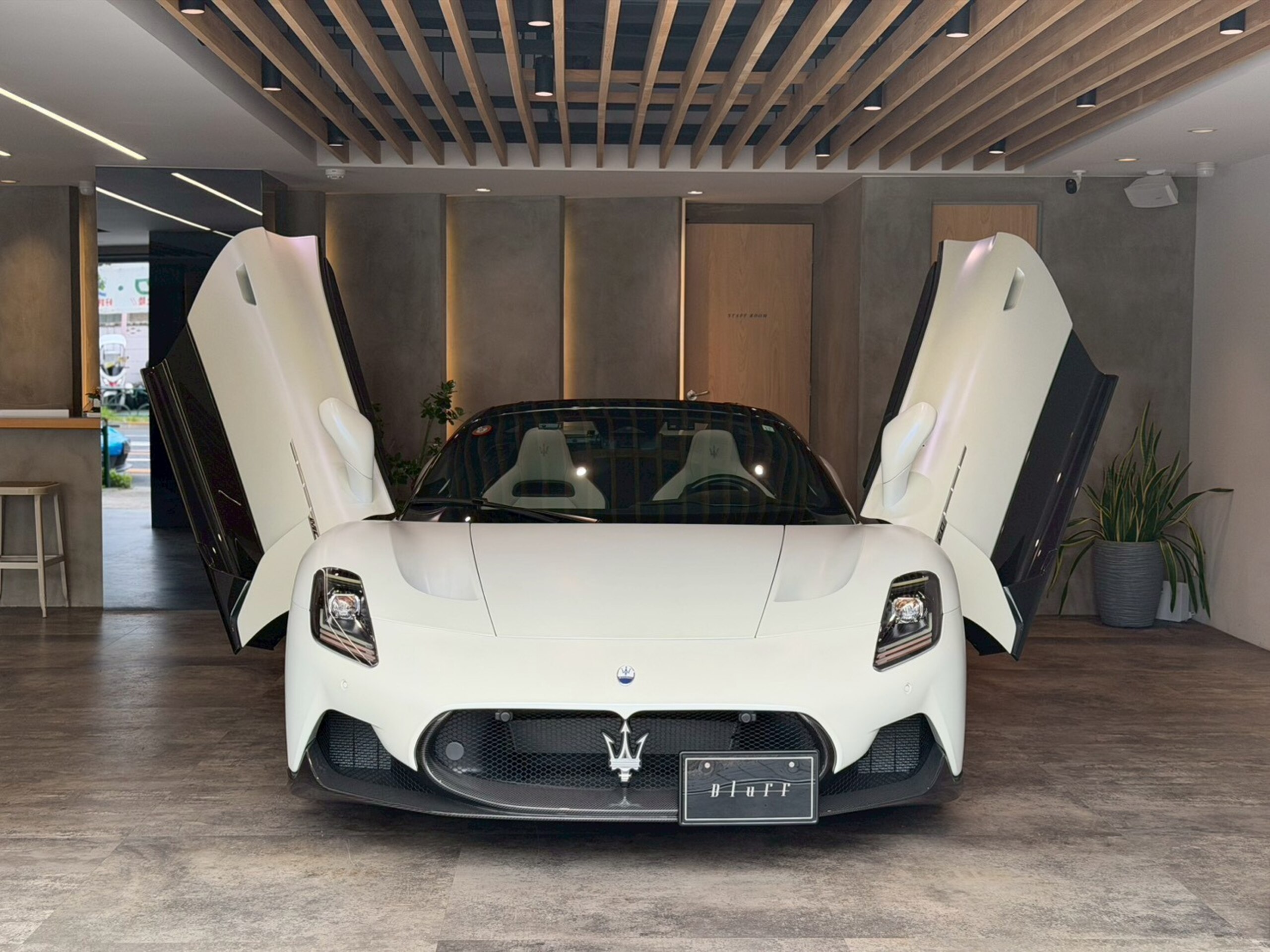 2023 Maserati MC20 Cielo - 2023 مازيراتي MC20 Cielo