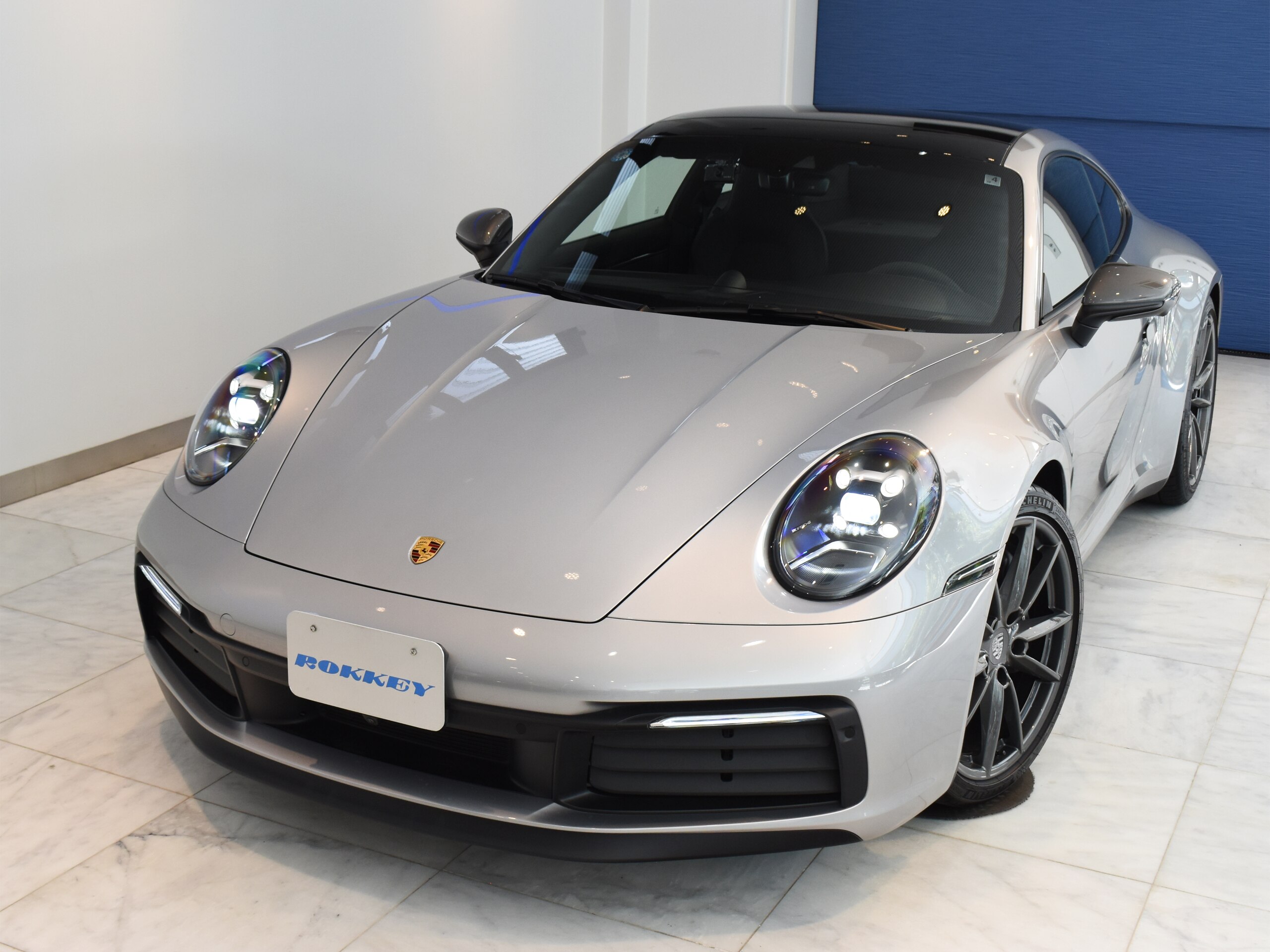 2023 Porsche 911 - ポルシェ 911 カレラT GTシルバー ガラスサンルーフ エクステンデットレザーインテリア Race-Texルーフライニング レーンチェンジアシスト スポクロ スポエグ