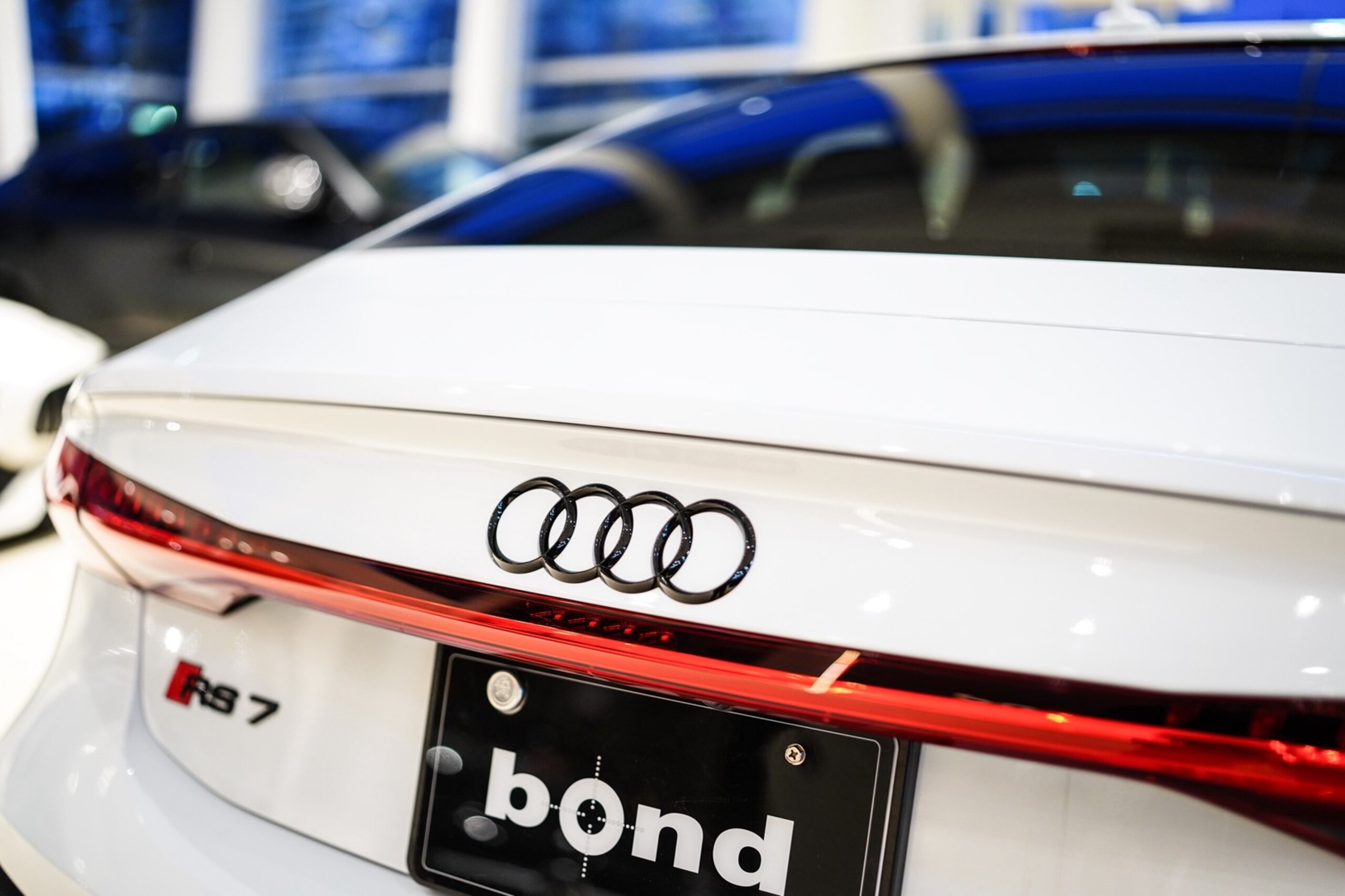 2023 Audi RS7 Sportback - アウディ RS7スポーツバック エアサスペンション装着車 4WD パフォーマンス ブラックAudi ring &カーボン/グロスブラックスタイリングPKG 左ハンドル RSスポーツエキゾーストシステム グロスカーボンRSエクステリアパーツ Bang&Olufsen 3Dサウンド 22インチ5YスポークAW