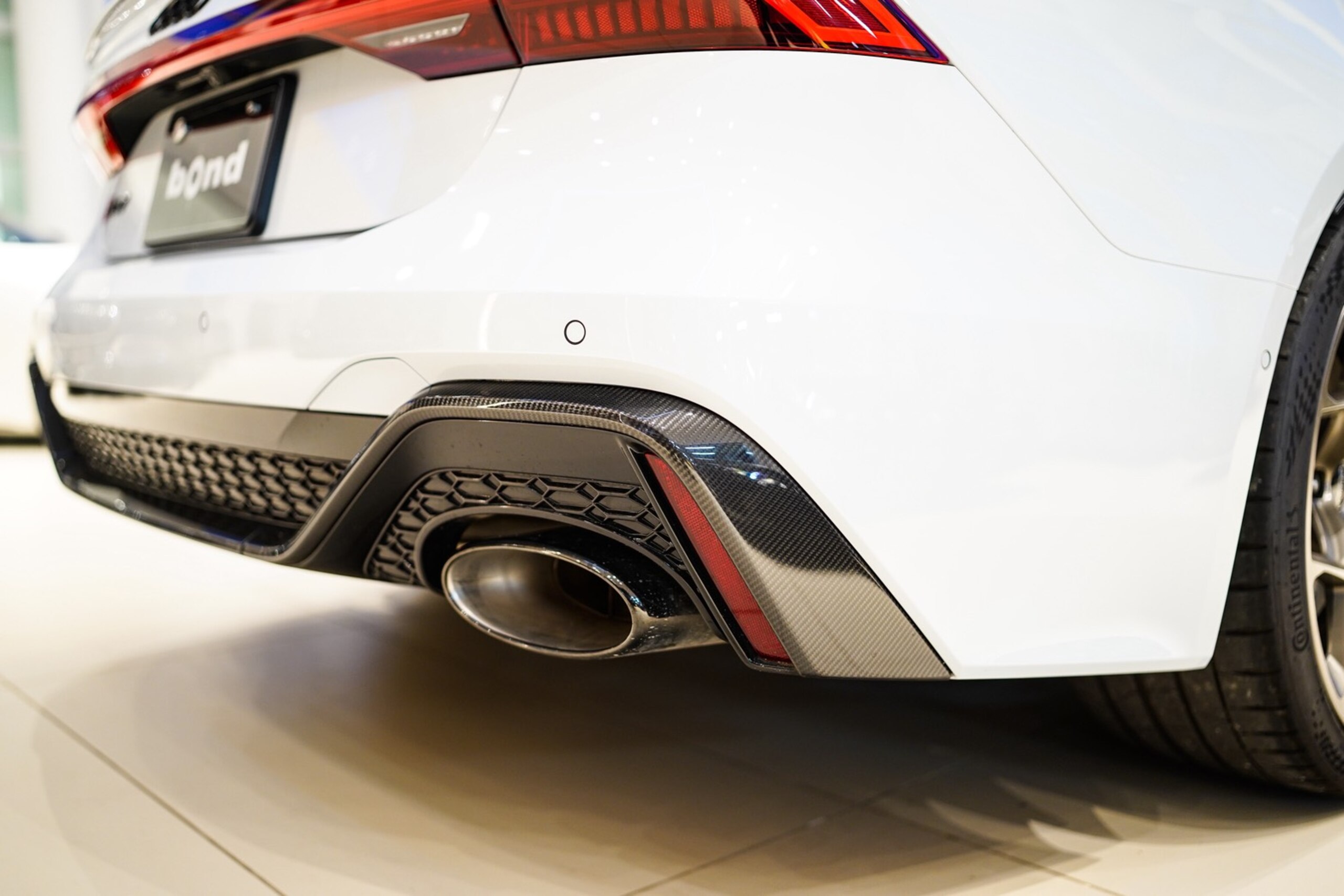 2023 Audi RS7 Sportback - アウディ RS7スポーツバック エアサスペンション装着車 4WD パフォーマンス ブラックAudi ring &カーボン/グロスブラックスタイリングPKG 左ハンドル RSスポーツエキゾーストシステム グロスカーボンRSエクステリアパーツ Bang&Olufsen 3Dサウンド 22インチ5YスポークAW