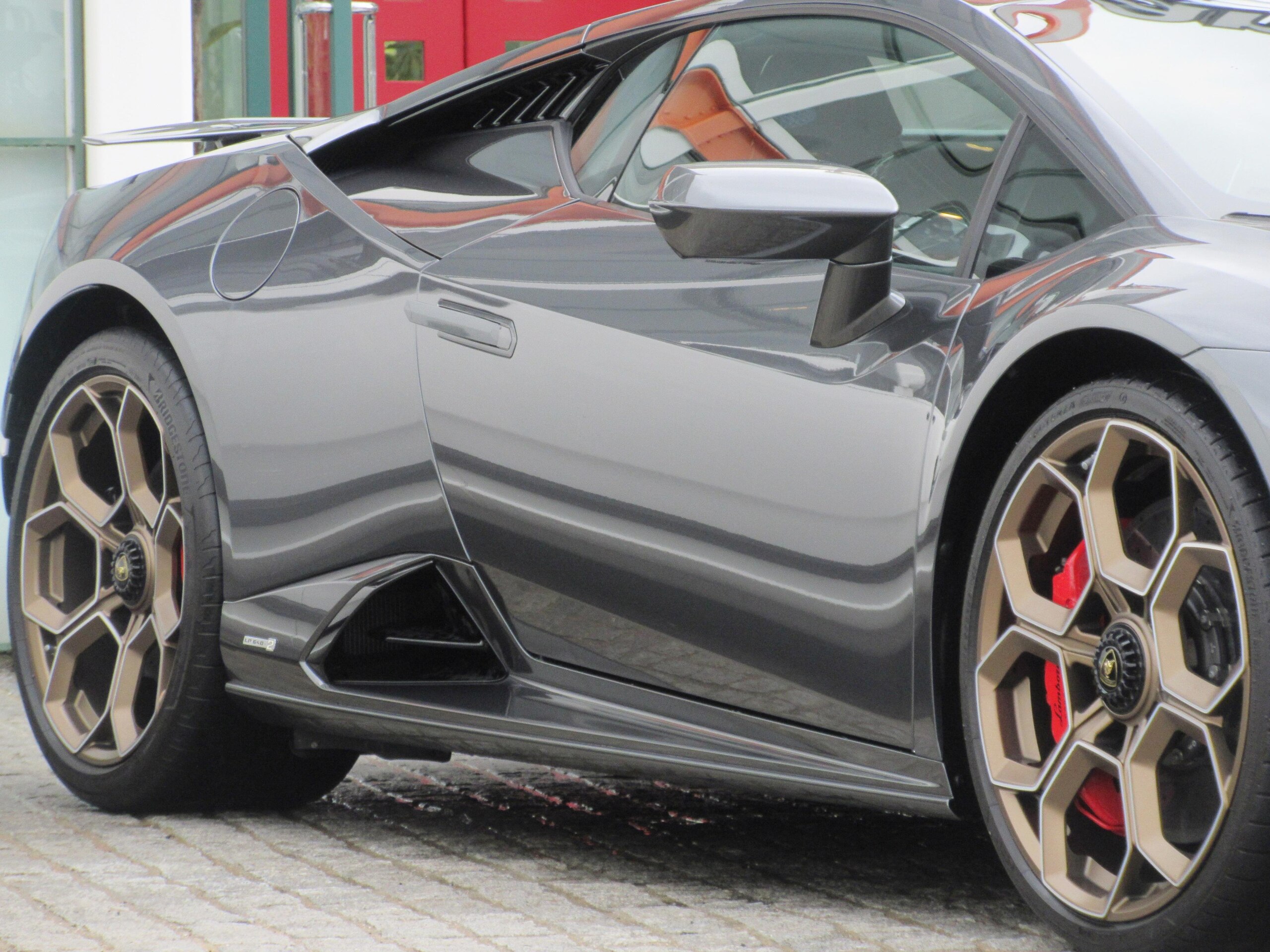 2023 Lamborghini Huracan - ランボルギーニ ウラカン テクニカ (LDF) F&Rボンネットヴィジブルカーボン Damiso20インチAW スタイルPKG レッドキャリパー スポーツシート バイカラートリム・レーザーグラフィック ルーフ&リアウォール・レーザーグラフィック リアビューカメラ