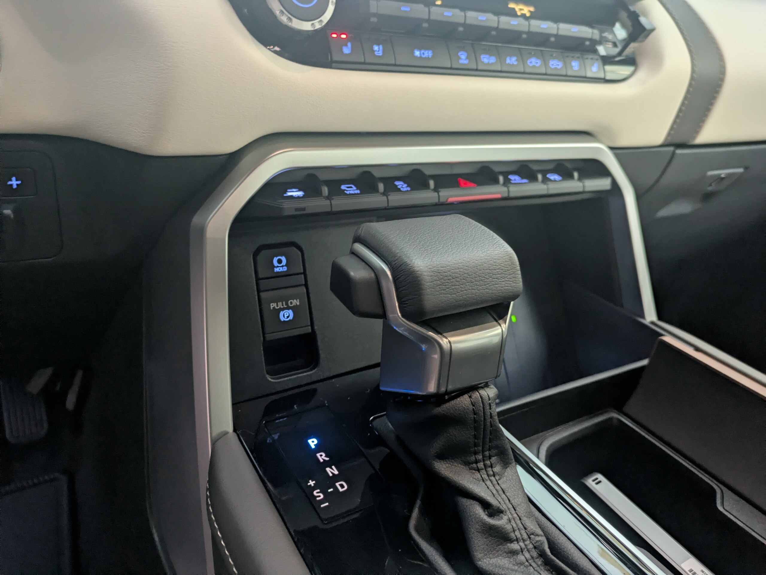 2023 Toyota Tundra - 2023 تويوتا Tundra