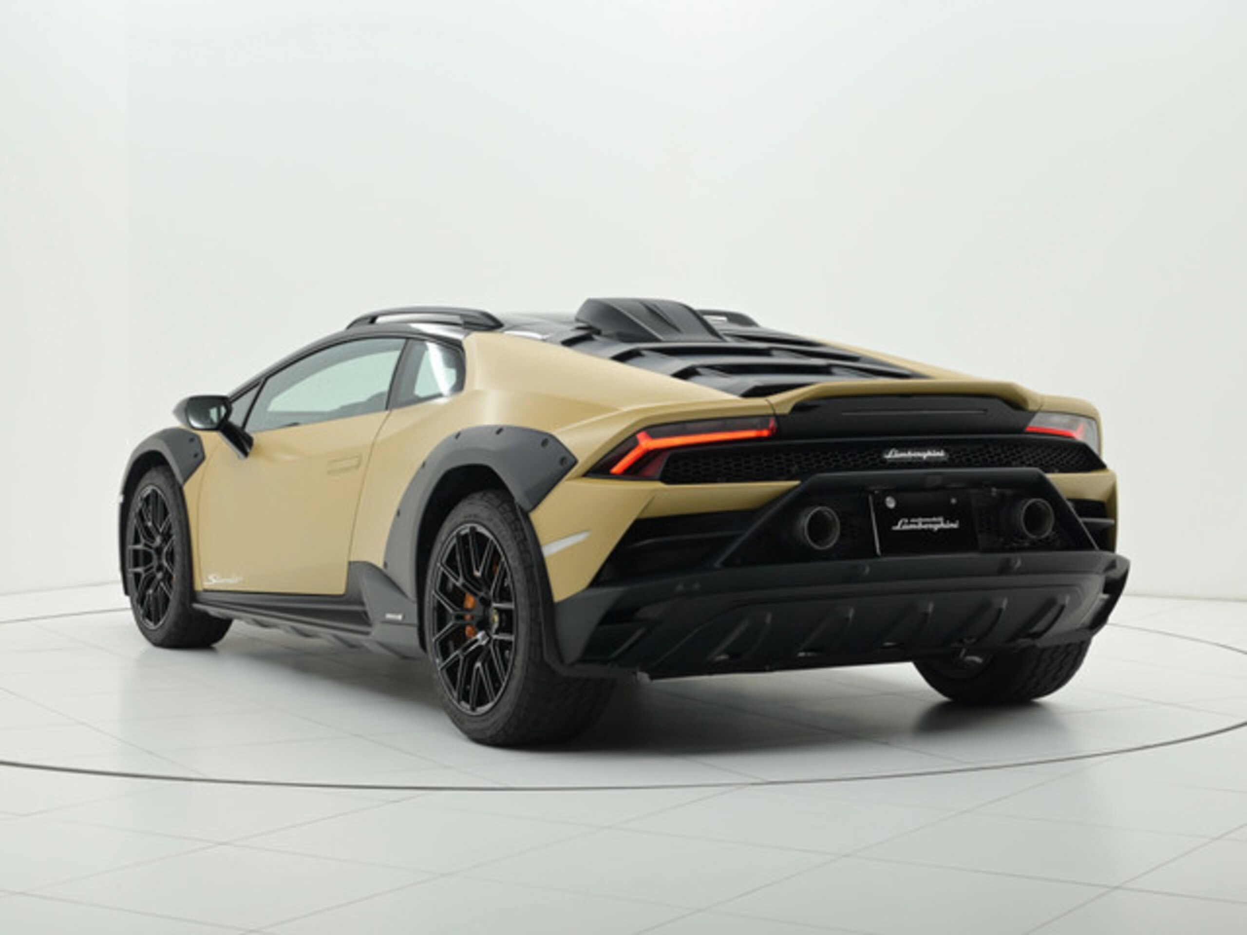 2023 Lamborghini Huracan Sterrato