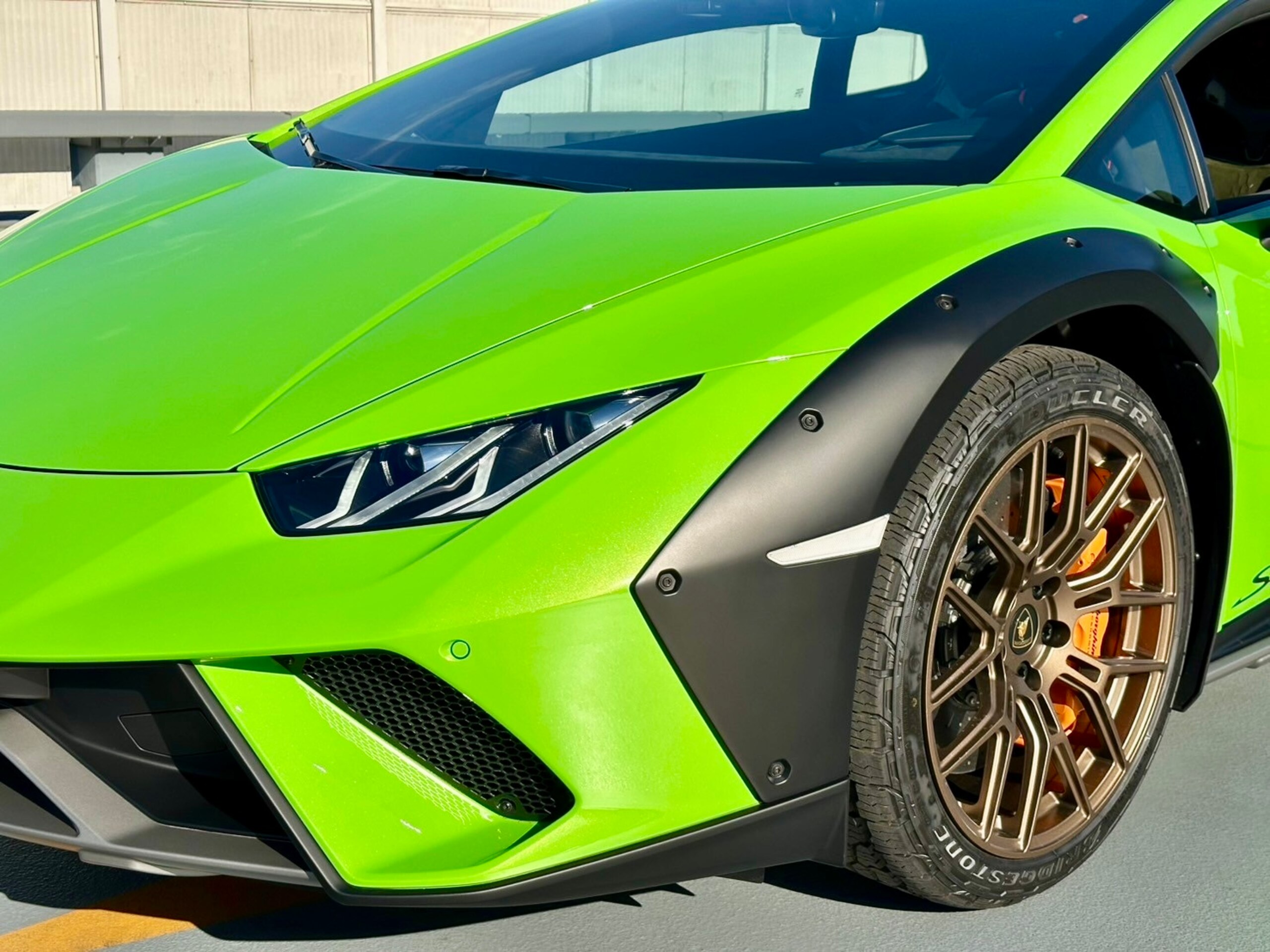 2023 Lamborghini Huracan Sterrato - 2023 لامبورغيني Huracan Sterrato