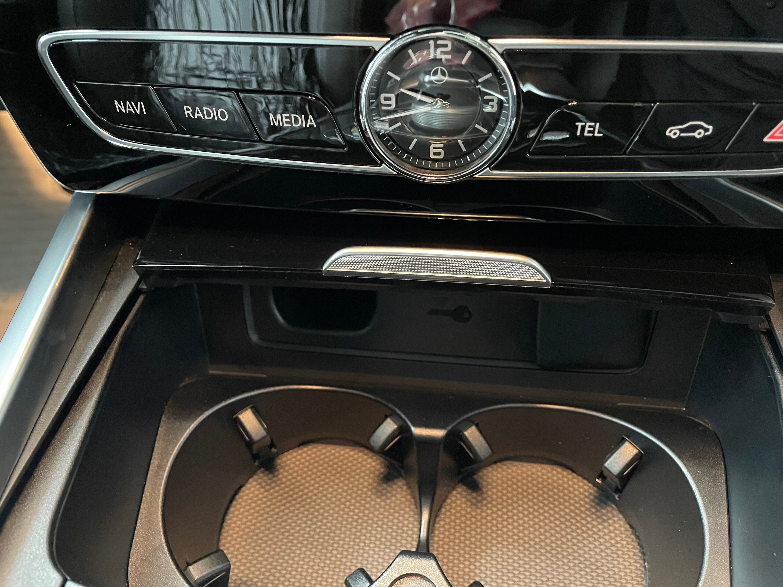 2023 Mercedes-Benz G-Class - メルセデス・ベンツ Gクラス G400d AMGライン ディーゼルターボ 4WD 左H マヌファクトゥーア ラグジュアリー