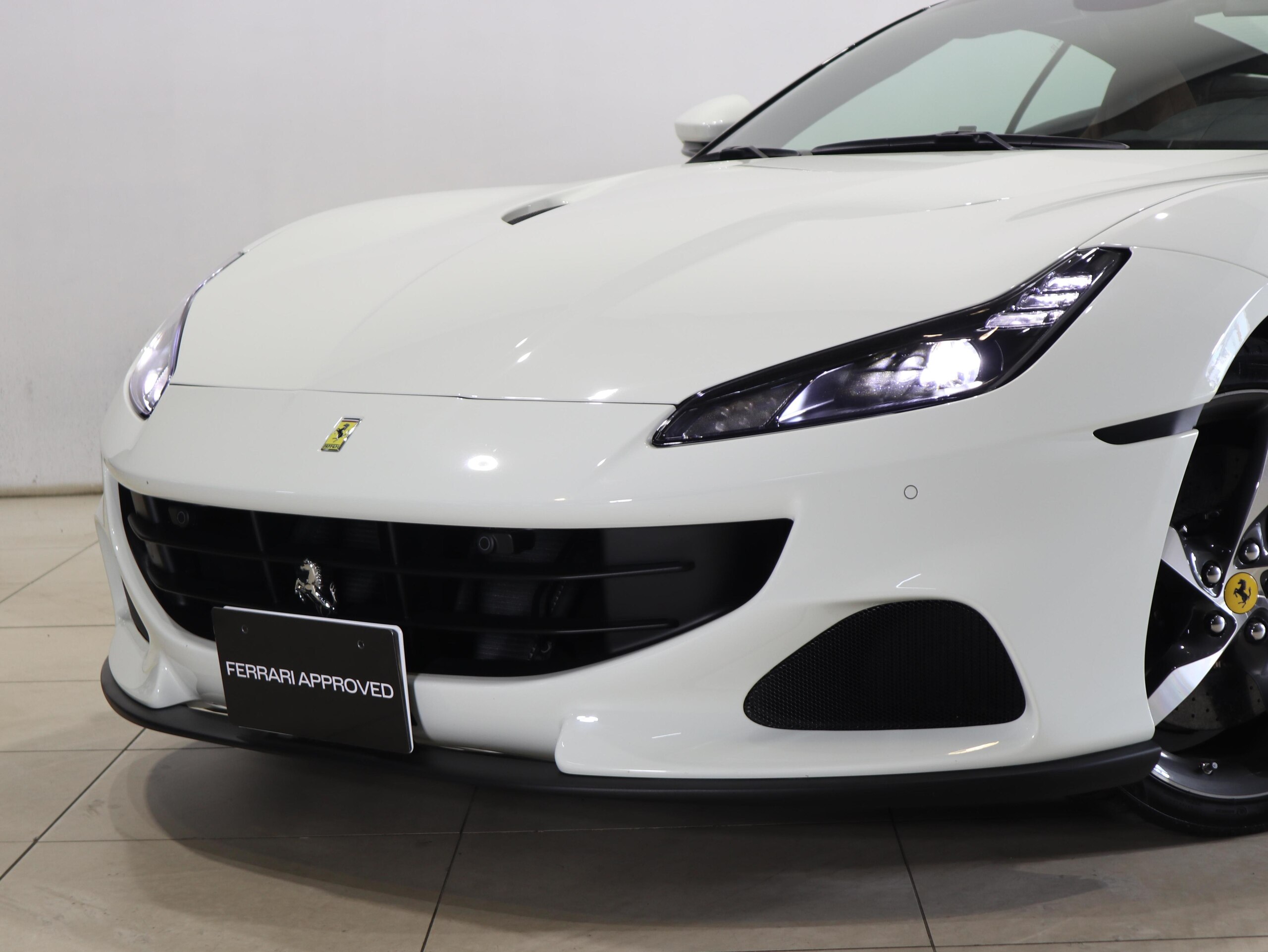 2023 Ferrari PortofinoM - フェラーリ ポルトフィーノM F1 DCT 内装クオイオ LEDカーボンステア カーボンブリッジ カーボンダッシュボードインサート