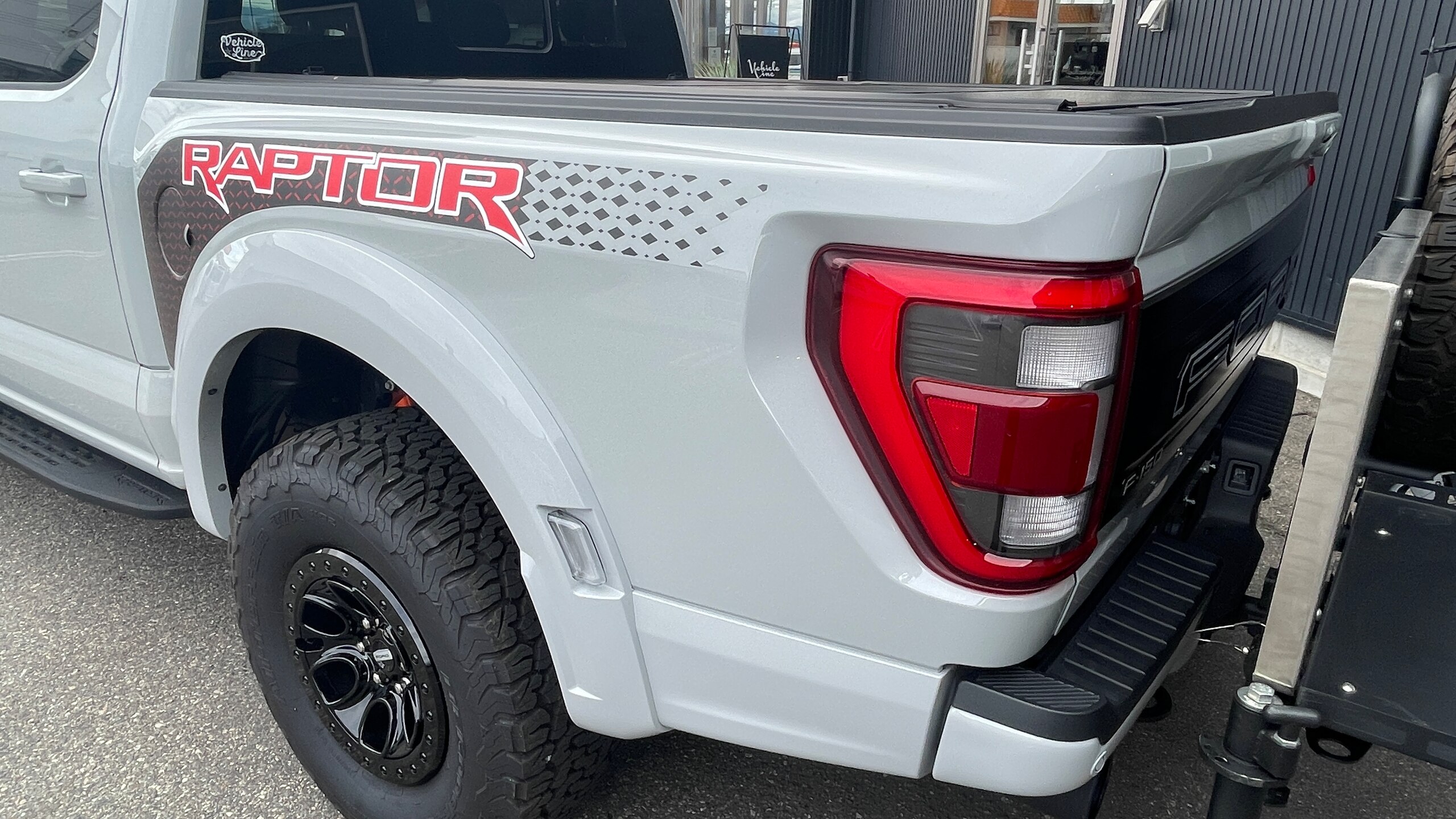 2023 Ford F-150 - 2023 فورد F-150