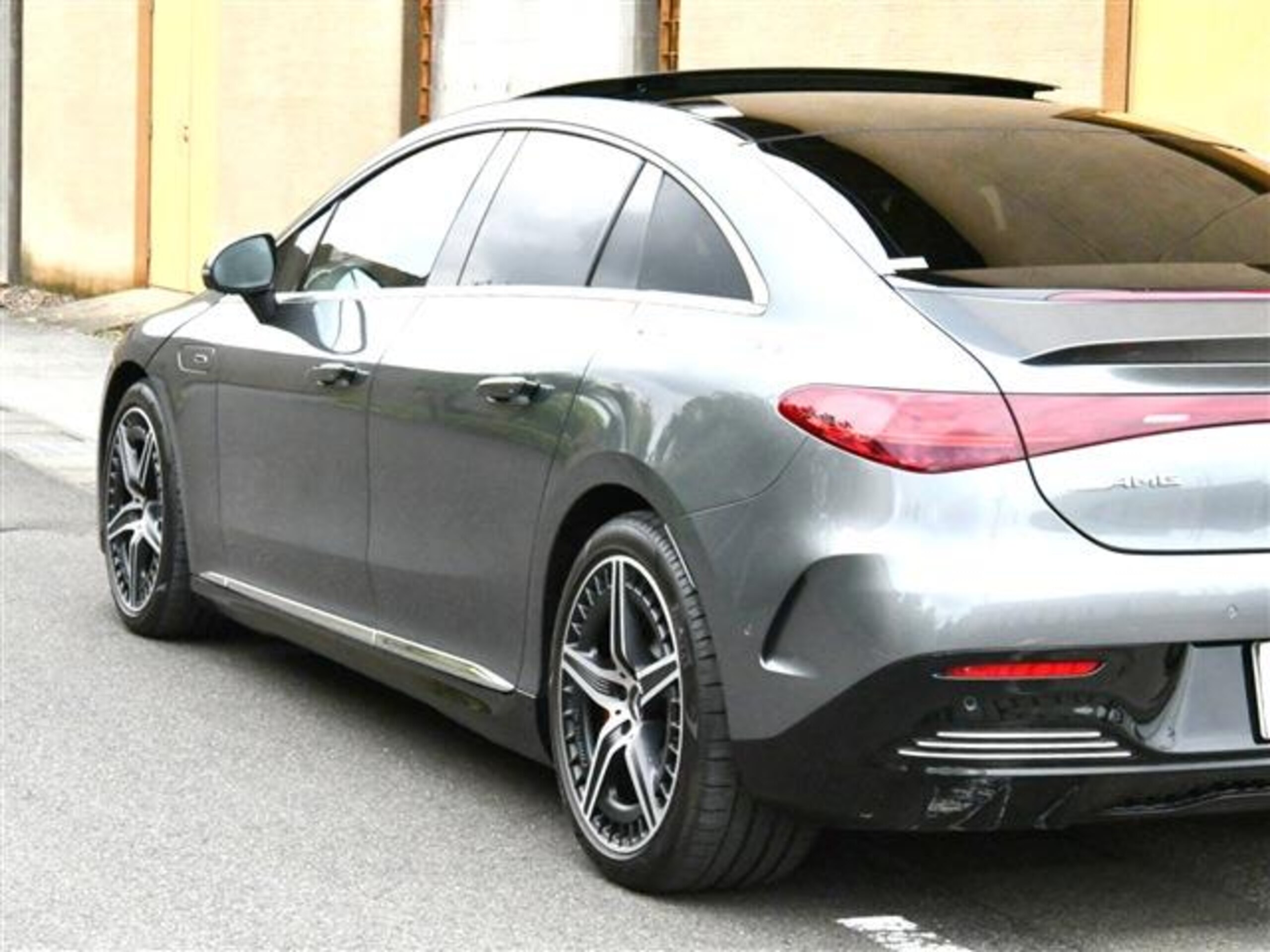 2024 Mercedes-AMG EQE