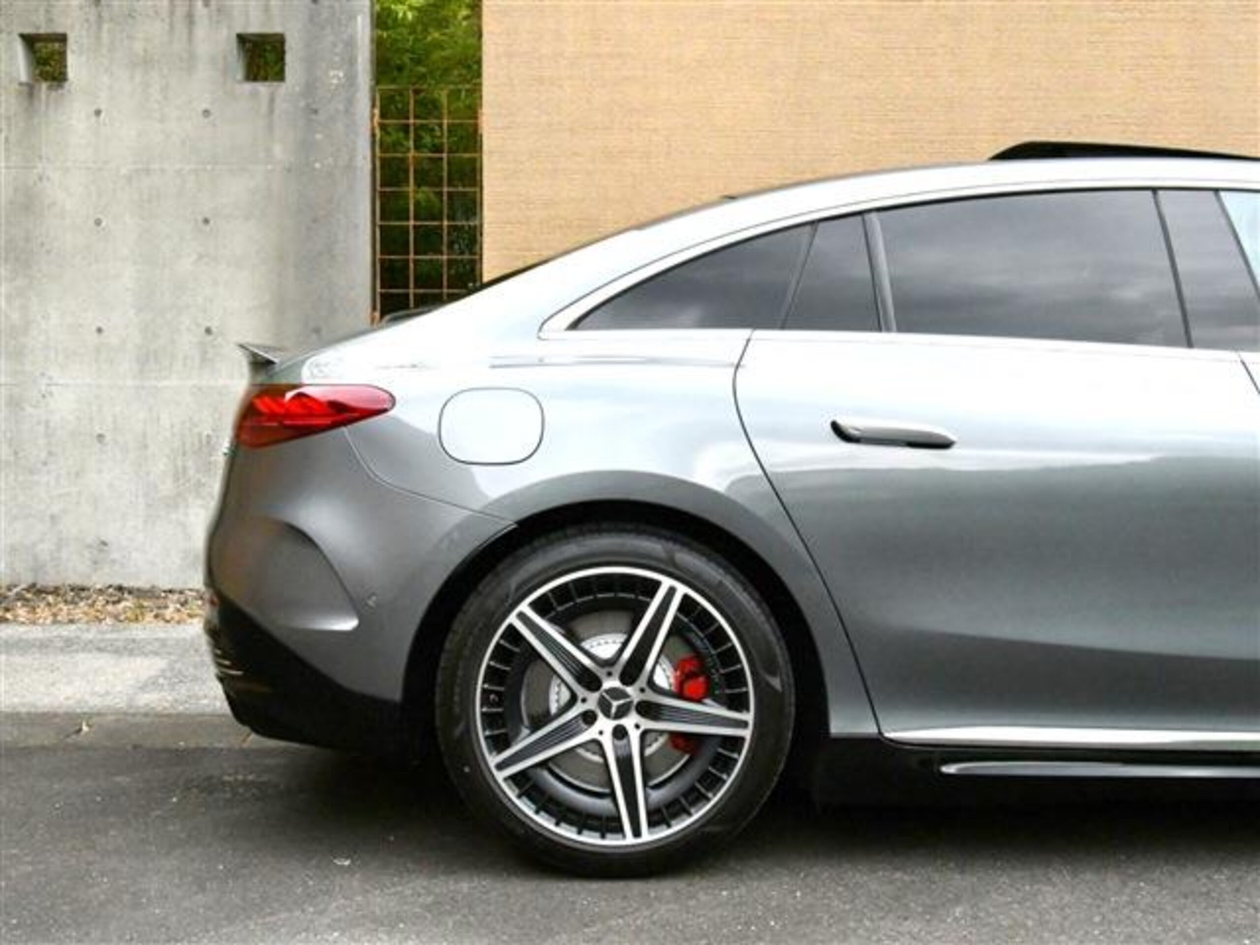 2024 Mercedes-AMG EQE