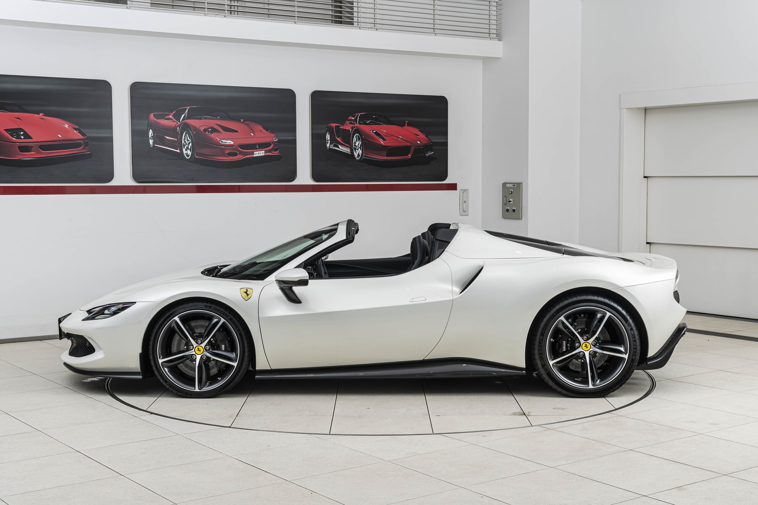 2024 Ferrari 296GTS - 2024 فيراري 296GTS