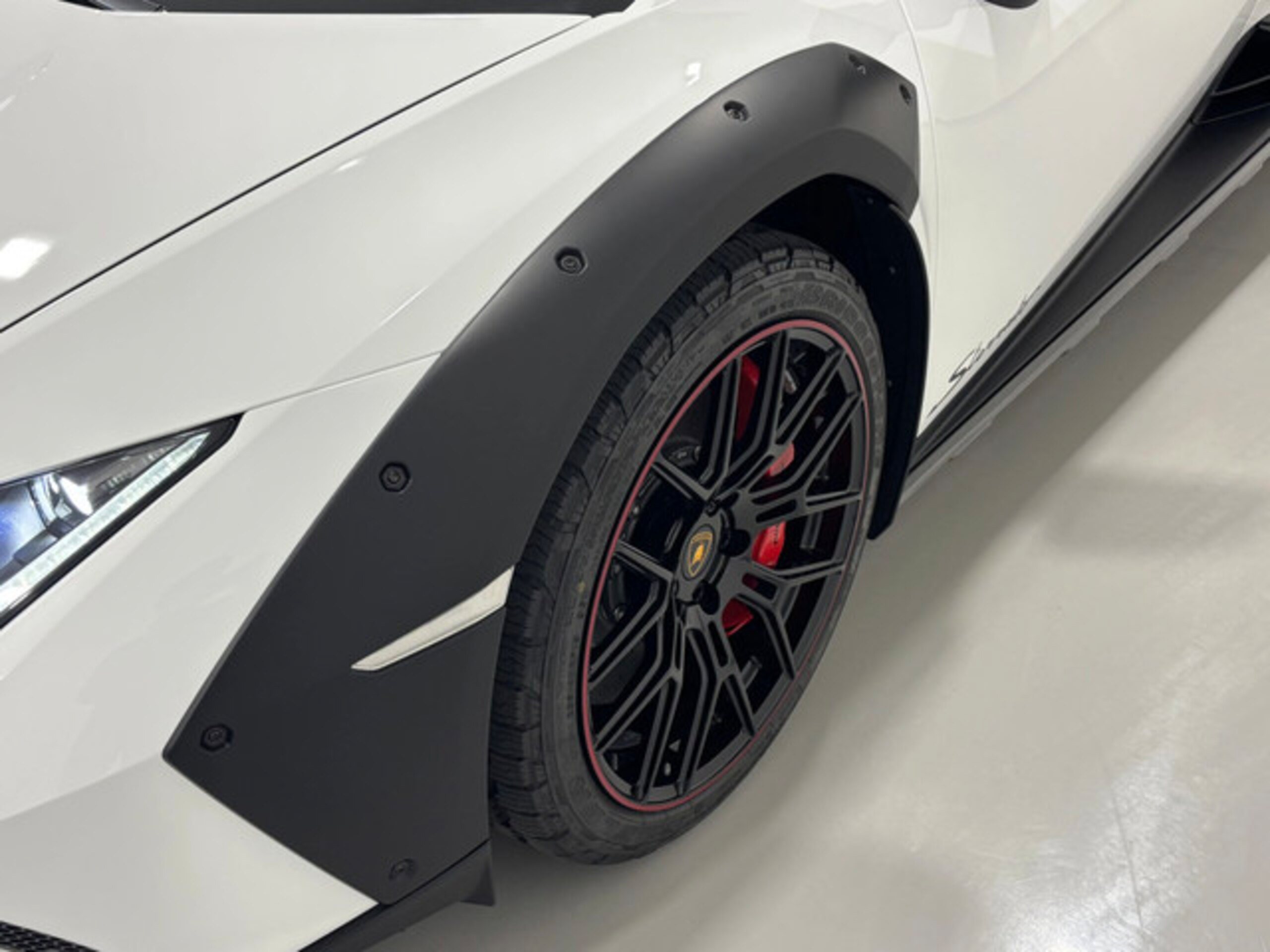 2024 Lamborghini Huracan Sterrato