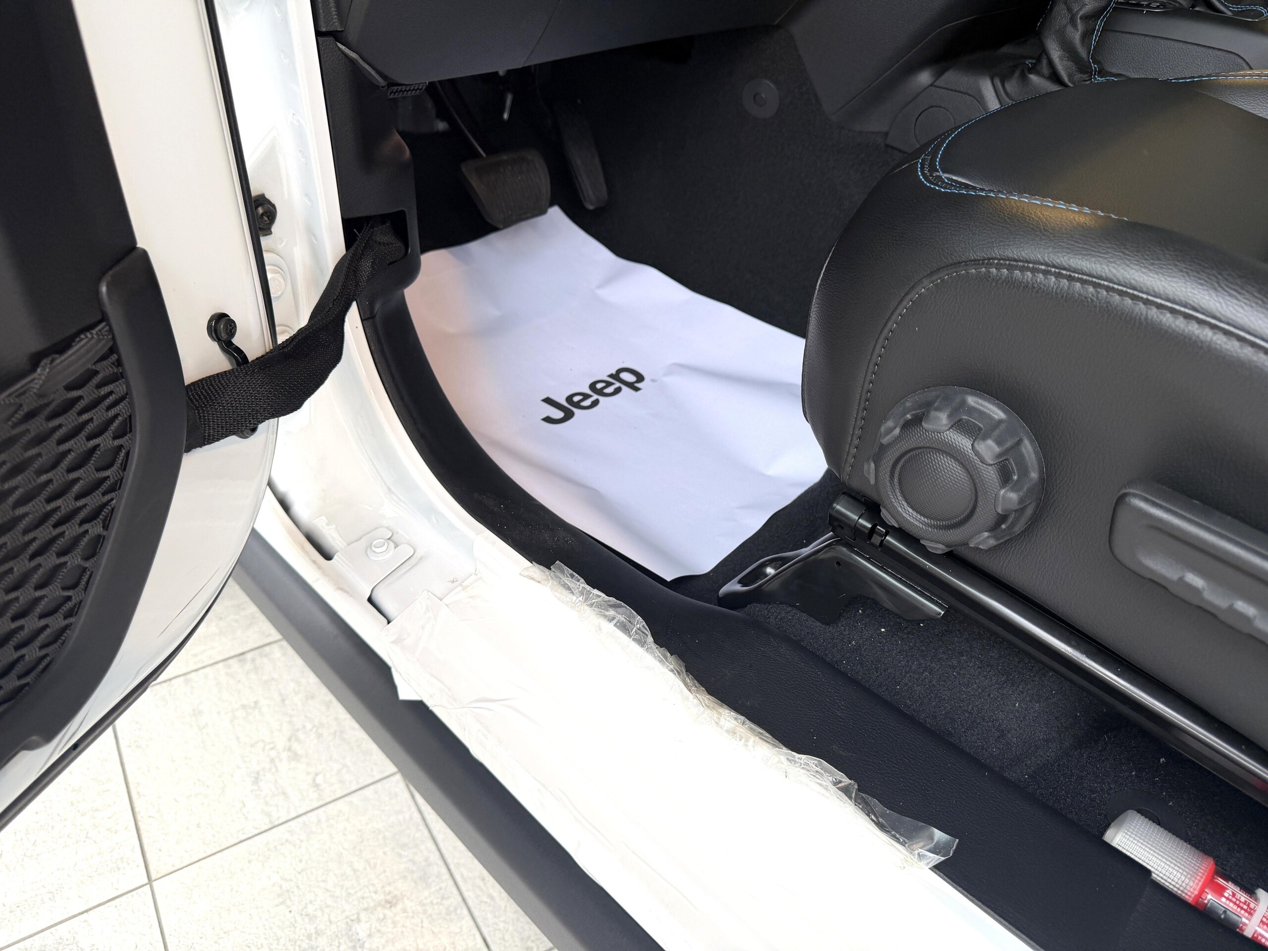 2024 Jeep Wrangler - ジープ ラングラー アンリミテッド ルビコン 4xe 4WD PHEV 登録済未使用車 LEDヘッドライト レザーシート シートヒーター AppleCarPlay Bluetooth 純正ナビ フルセグ アダプティブクルーズコントロール バックカメラ
