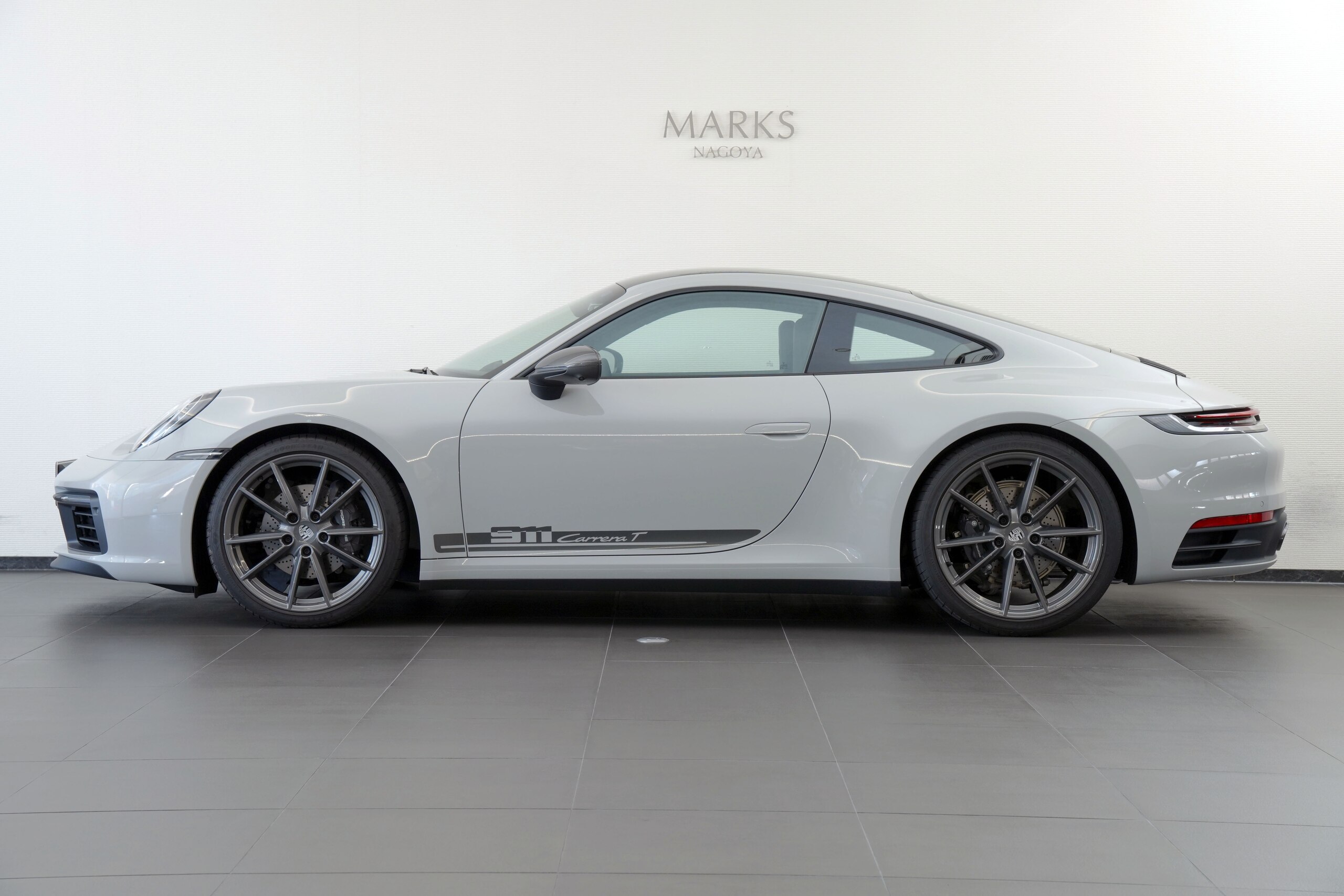 2024 Porsche 911 - ポルシェ 911 カレラT 軽量カーボンルーフ PTV BOSEサウンド スポーツクロノパッケージ スポーツエグゾースト 軽量ガラス PASAスポーツサスペンション