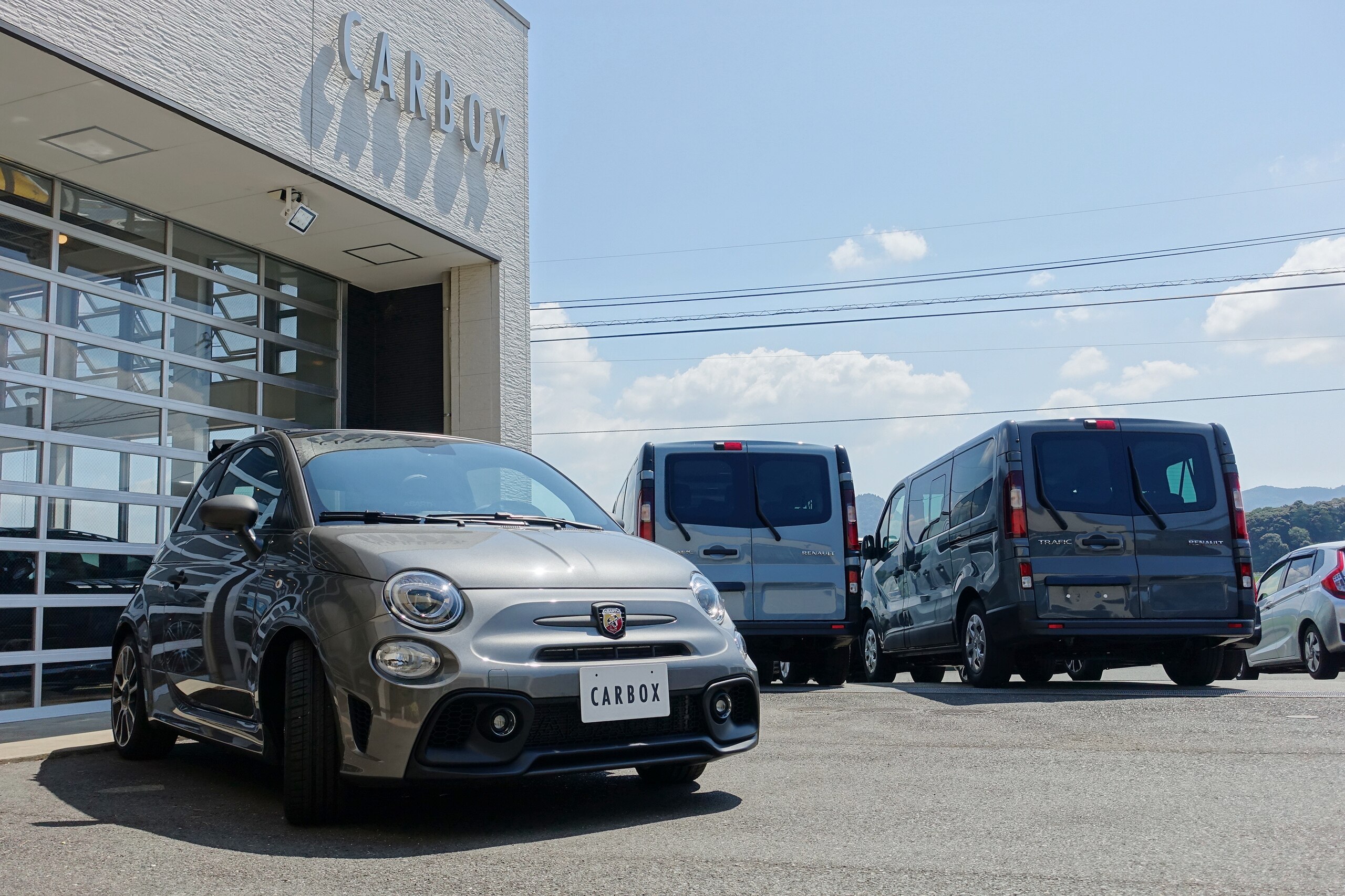 2024 Abarth 695C - 2024 أبارث 695C