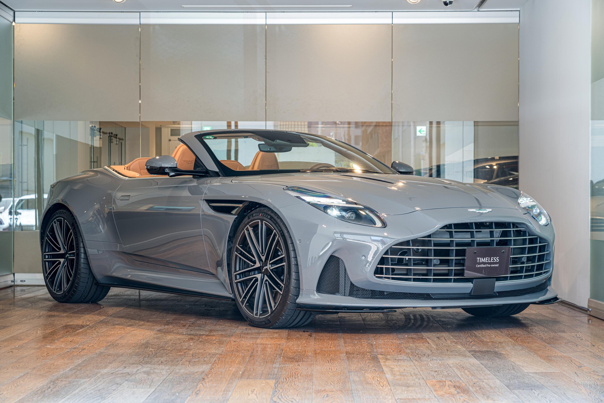 2024 Aston Martin DB12 Volante - アストンマーティン DB12ヴォランテ 4.0 左H チャイナグレー