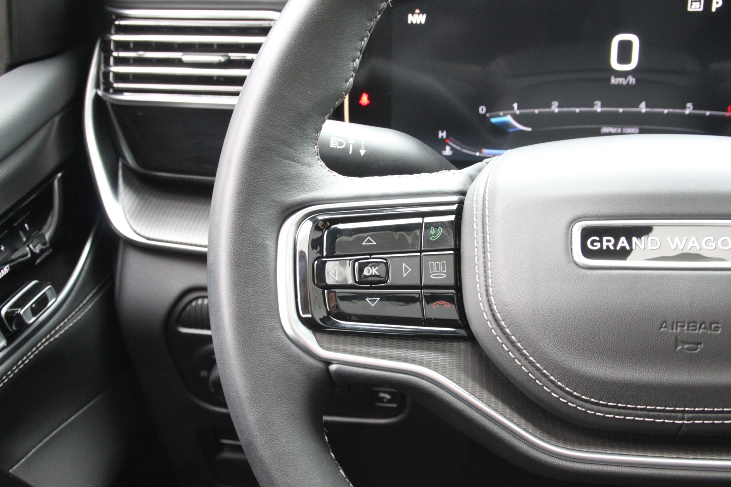 2024 Jeep Grand Wagoneer - 2024 جيب Grand Wagoneer