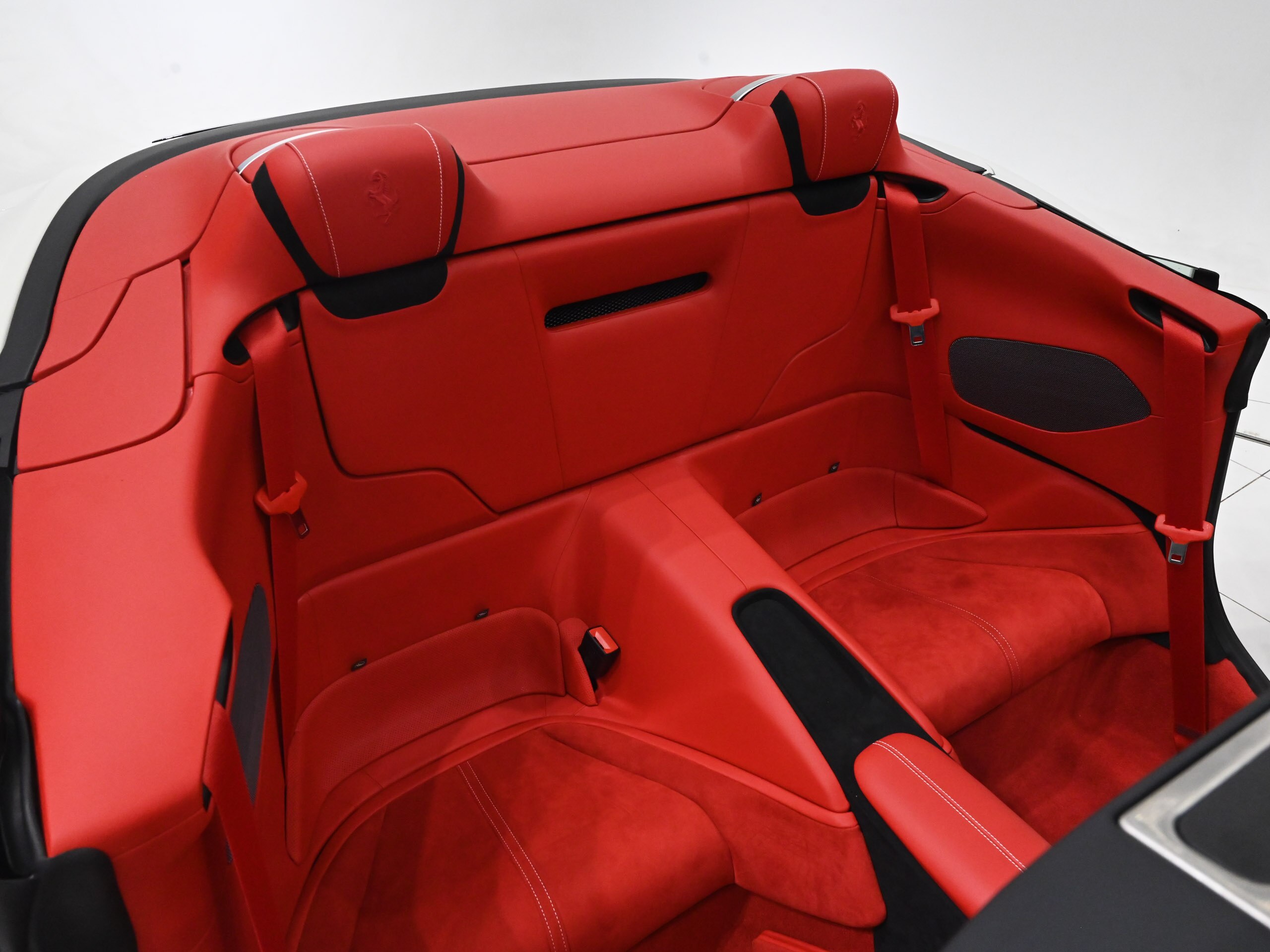 2024 Ferrari RomaSpider - 2024 فيراري RomaSpider