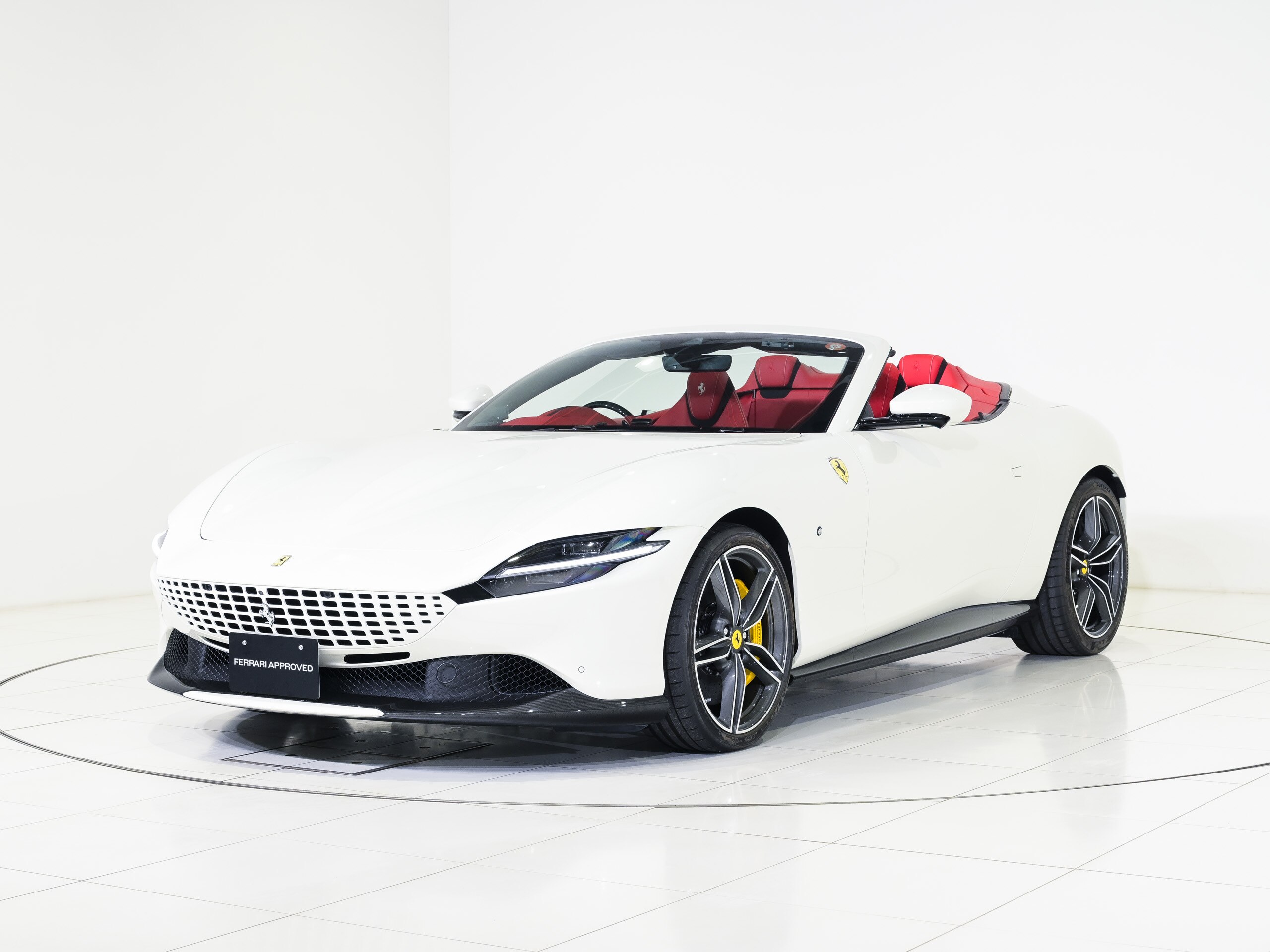 2024 Ferrari RomaSpider - 2024 فيراري RomaSpider
