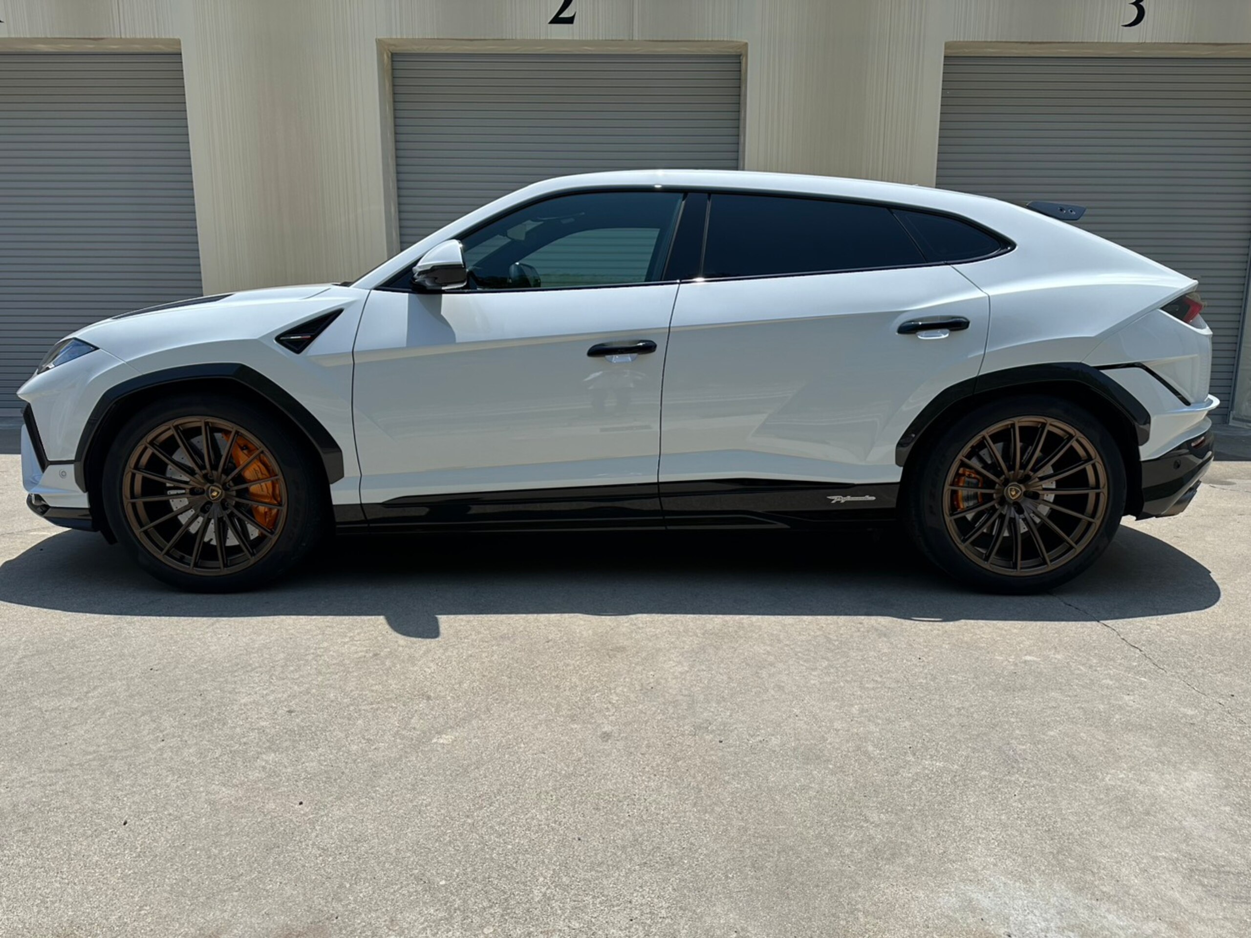 2024 Lamborghini Urus - 2024 لامبورغيني Urus