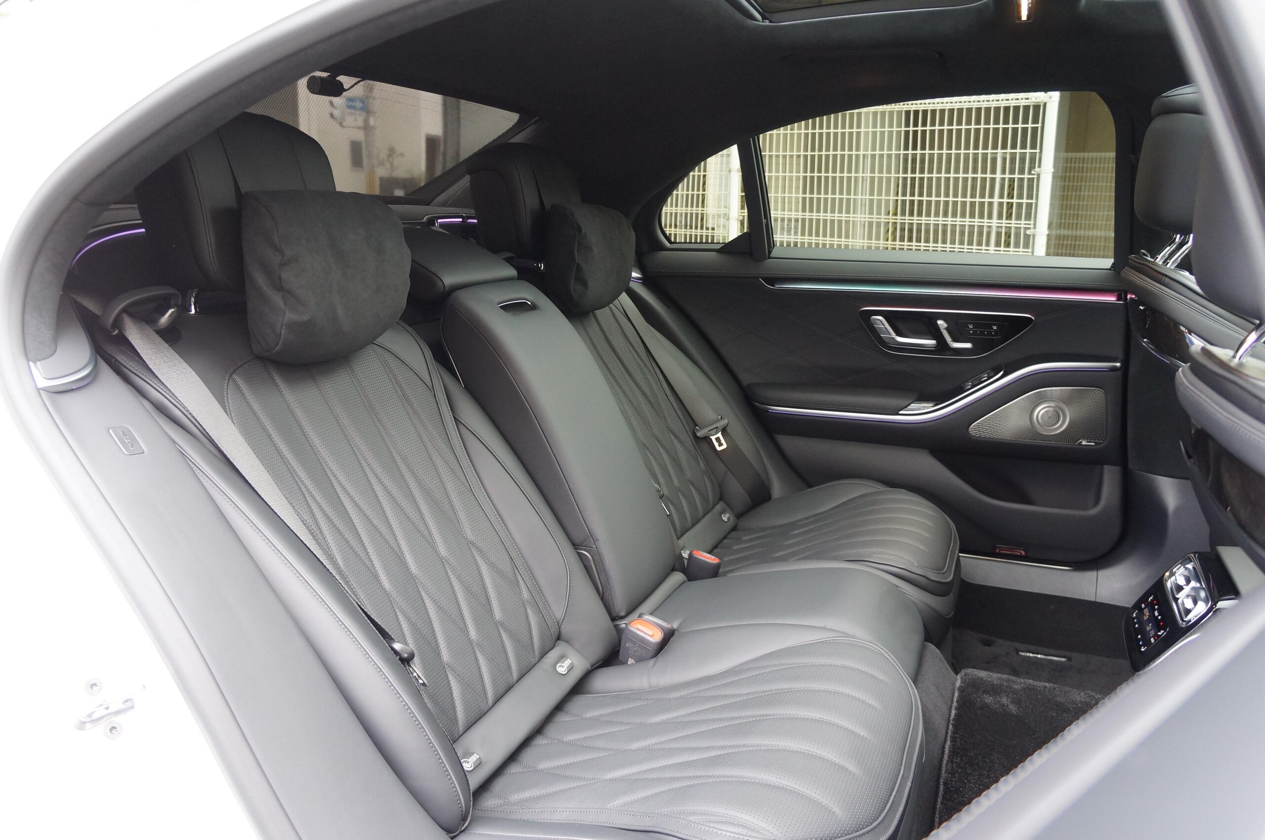 2024 Mercedes-AMG S-Class - メルセデスＡＭＧ Sクラス S 63 E パフォーマンス 4WD MP202501 ナイトPKG デジタルLED リアアクスルステア ピアノラッカーインテリアトリム ARHUD 3Dコクピットディスプレイ 黒革シート+ヒーター&ベンチレーション ハンズフリー電動トランク 360°カメラ カープレイ&オート